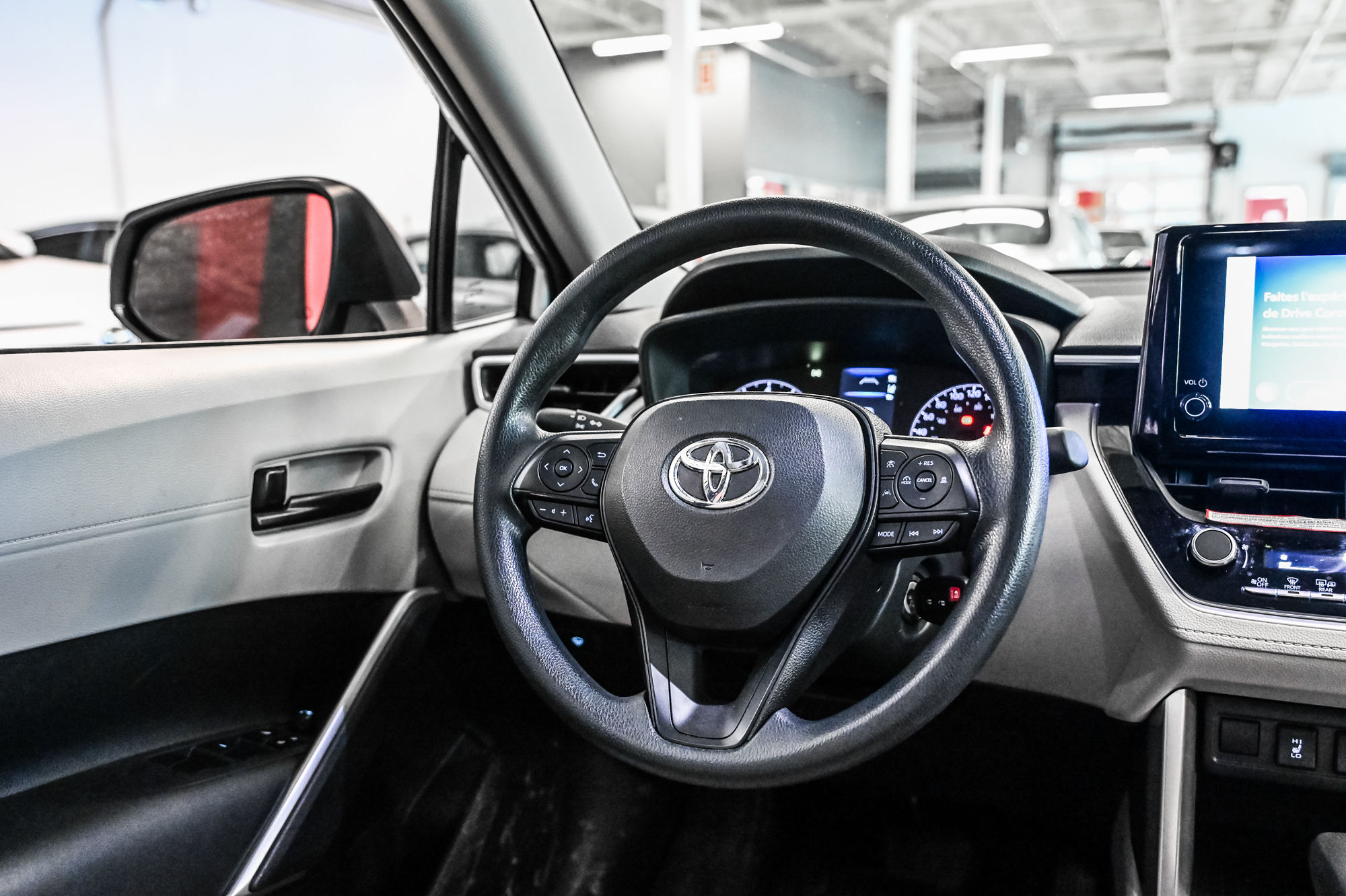 Toyota COROLLA CROSS  2023 à Verdun, Québec