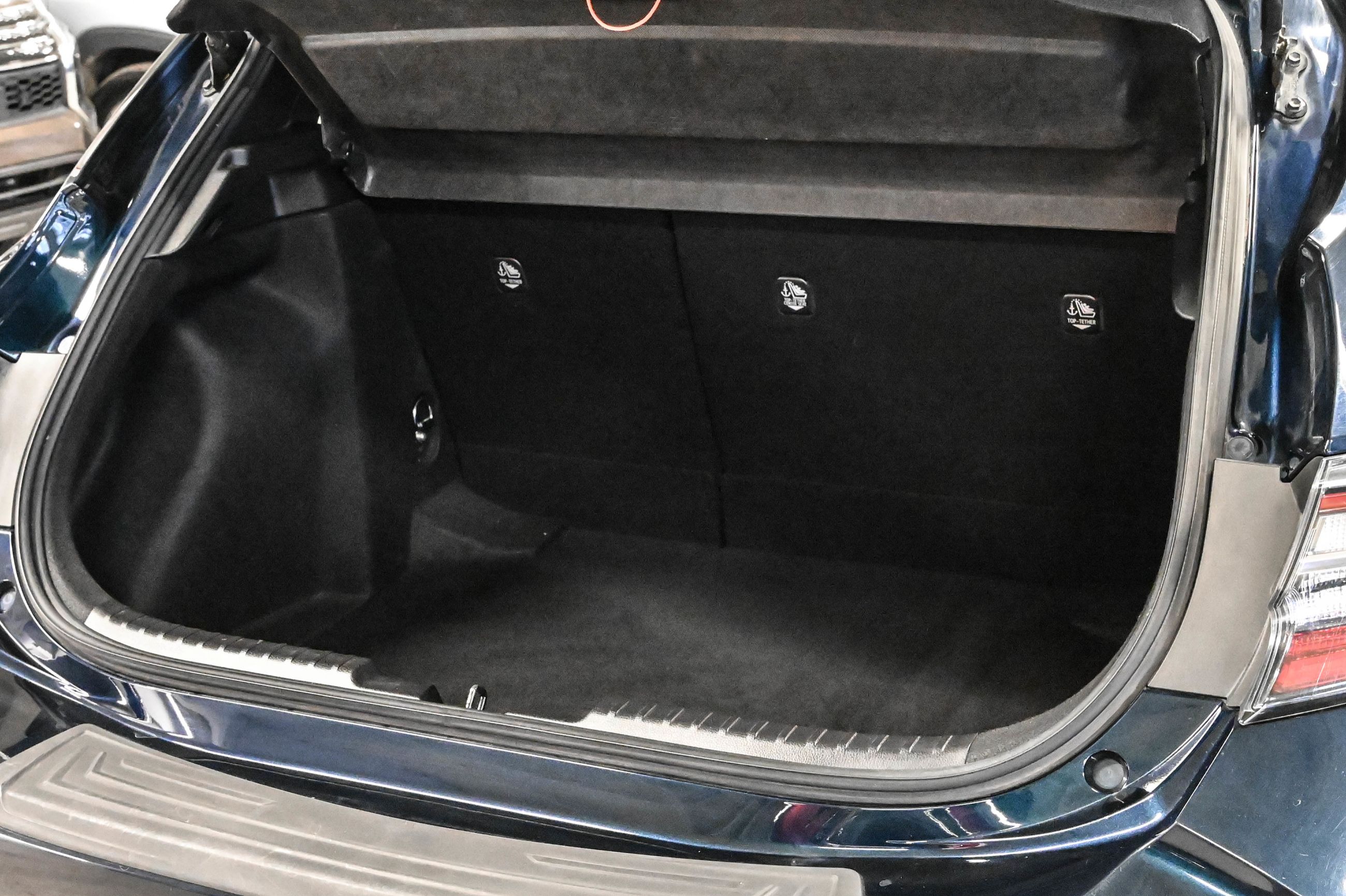 Toyota Corolla Hatchback  2022