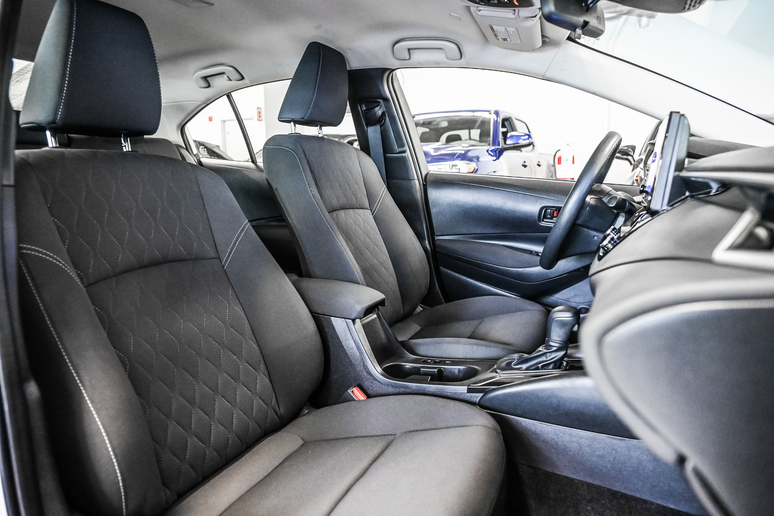 2023 Toyota COROLLA HYBRID in Verdun, Quebec
