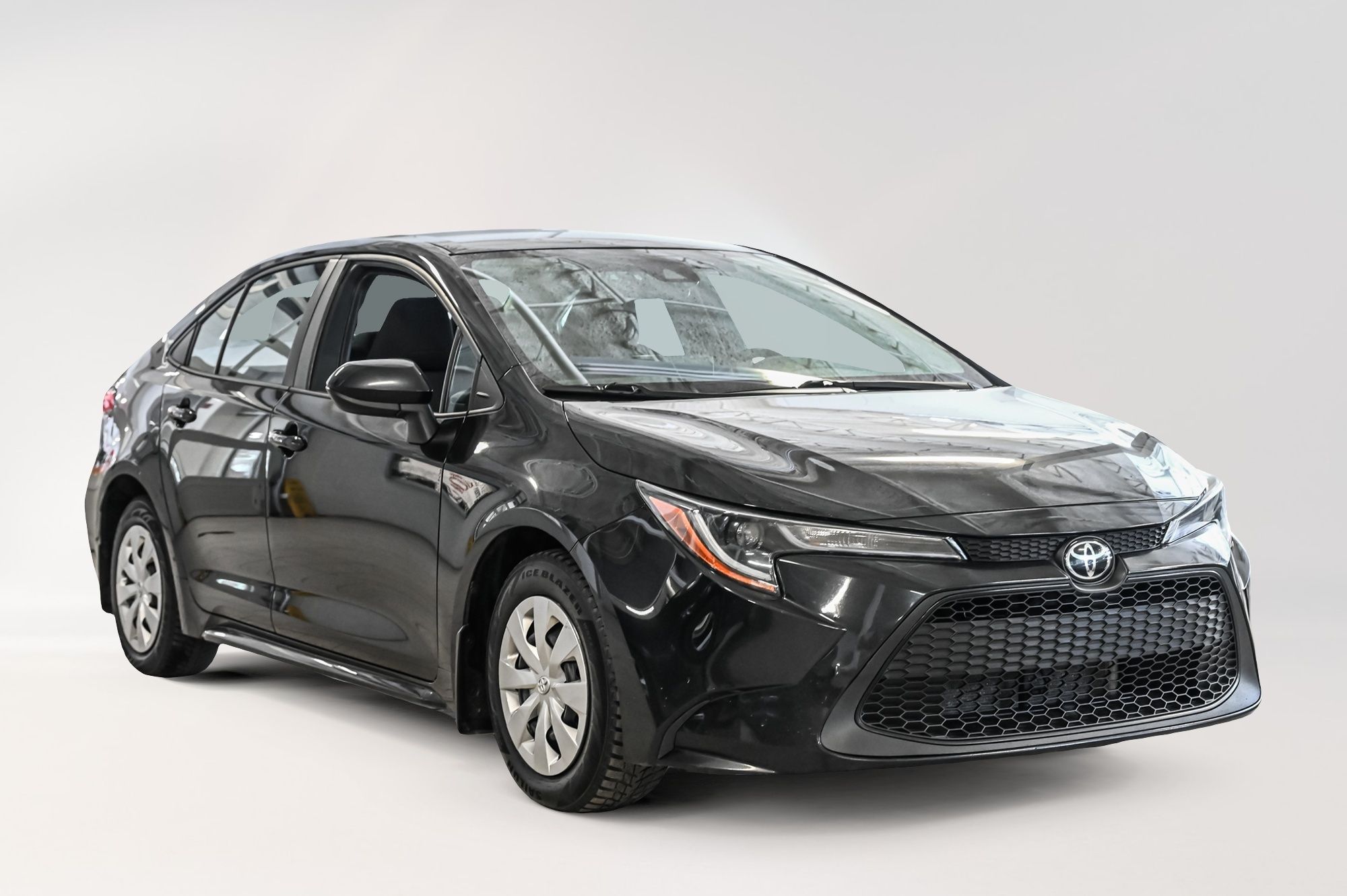 2022 Toyota Corolla in Verdun, Quebec