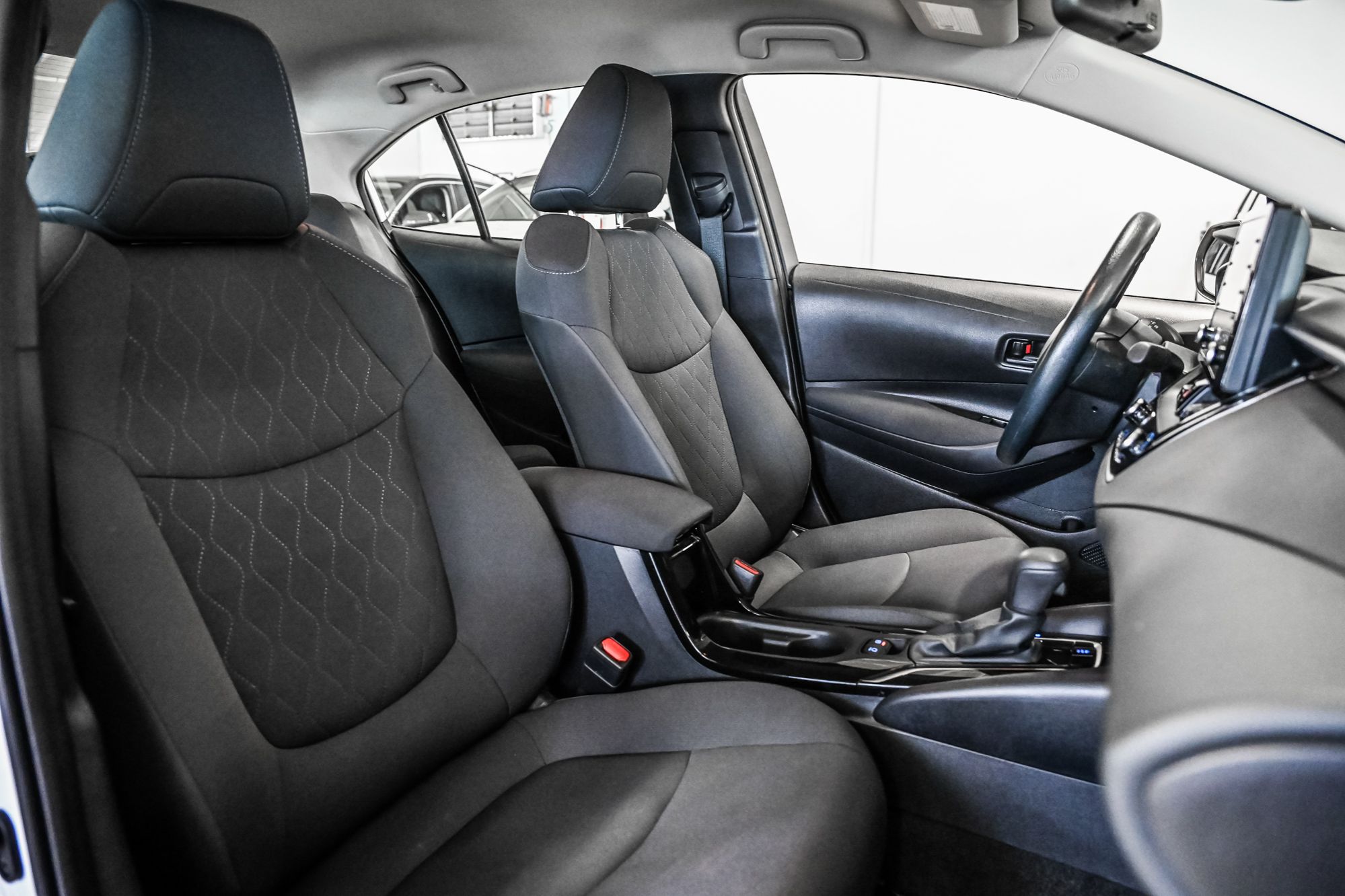2022 Toyota Corolla in Verdun, Quebec