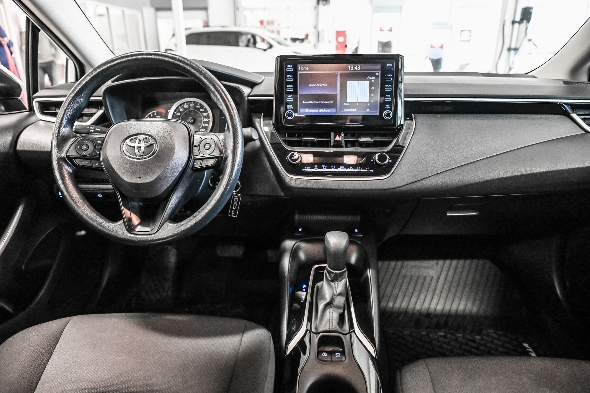 2022 Toyota Corolla in Verdun, Quebec