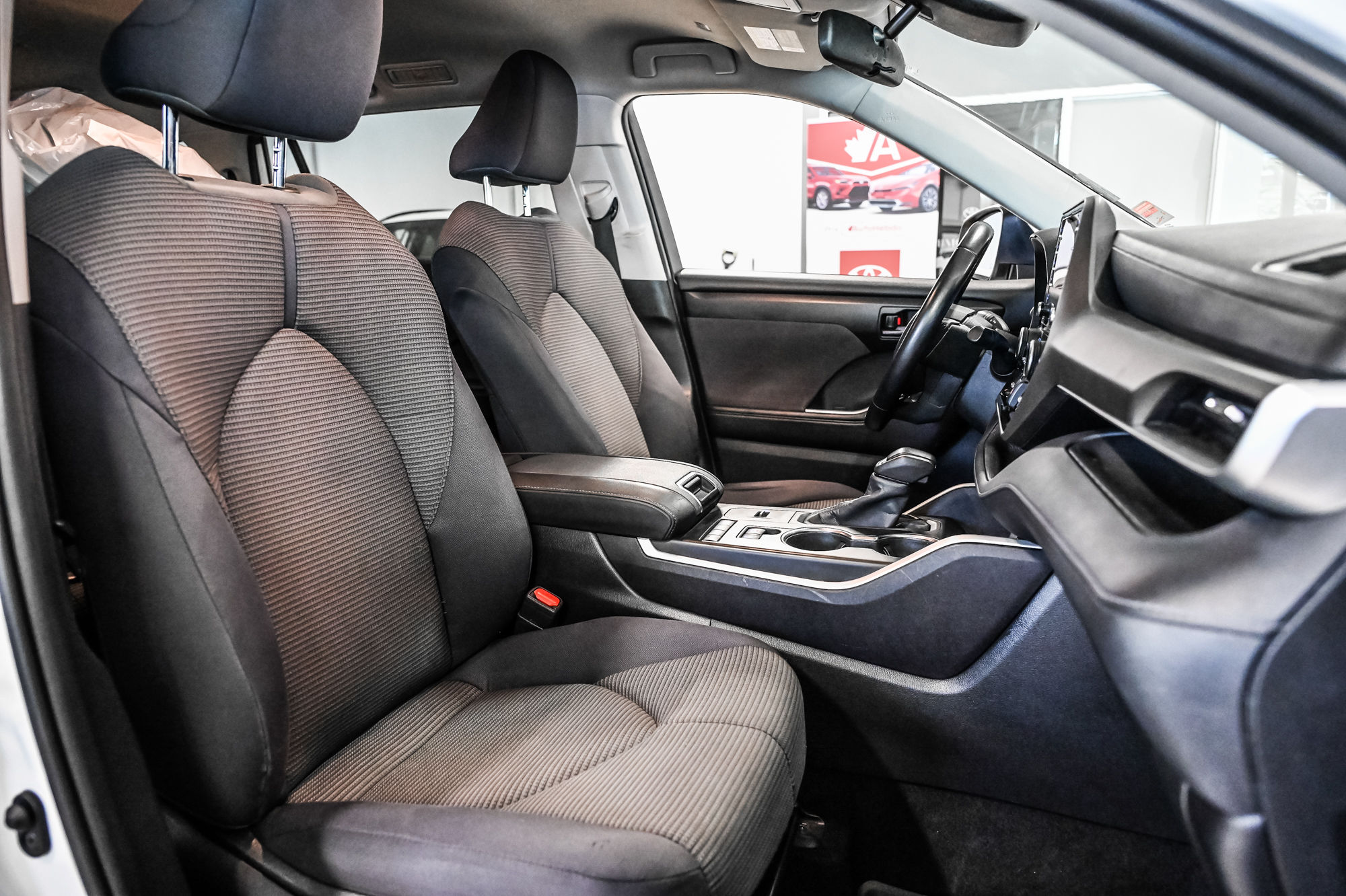 2020 Toyota Highlander hybrid in Verdun, Quebec