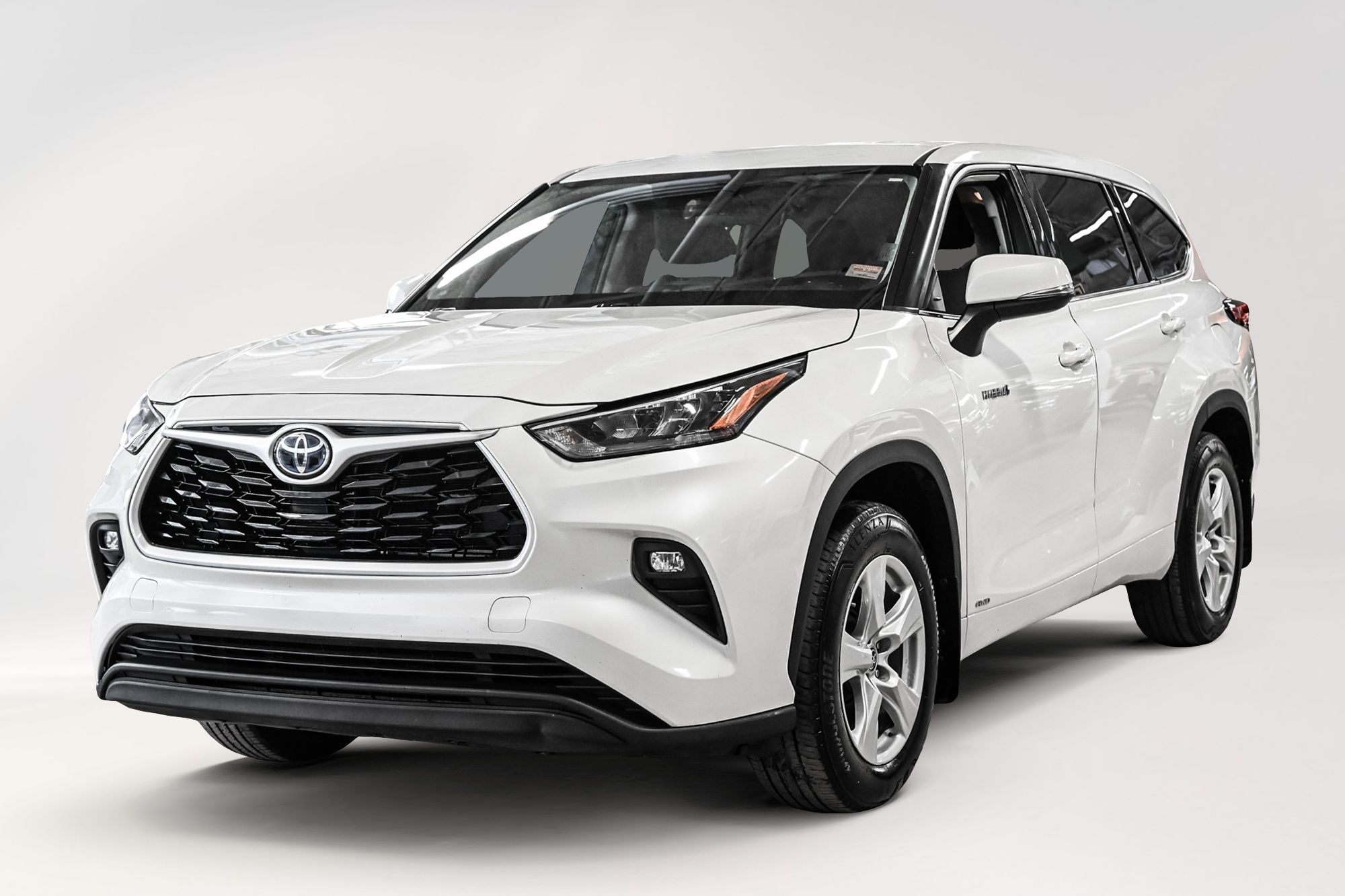 2020 Toyota Highlander hybrid in Verdun, Quebec
