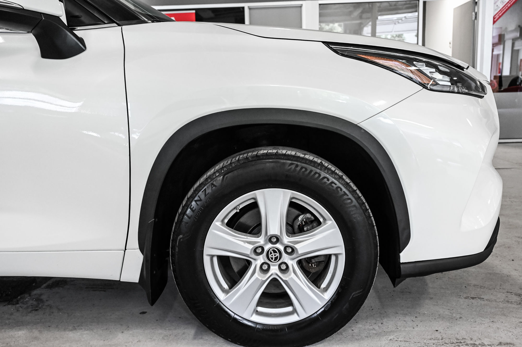 2020 Toyota Highlander hybrid in Verdun, Quebec