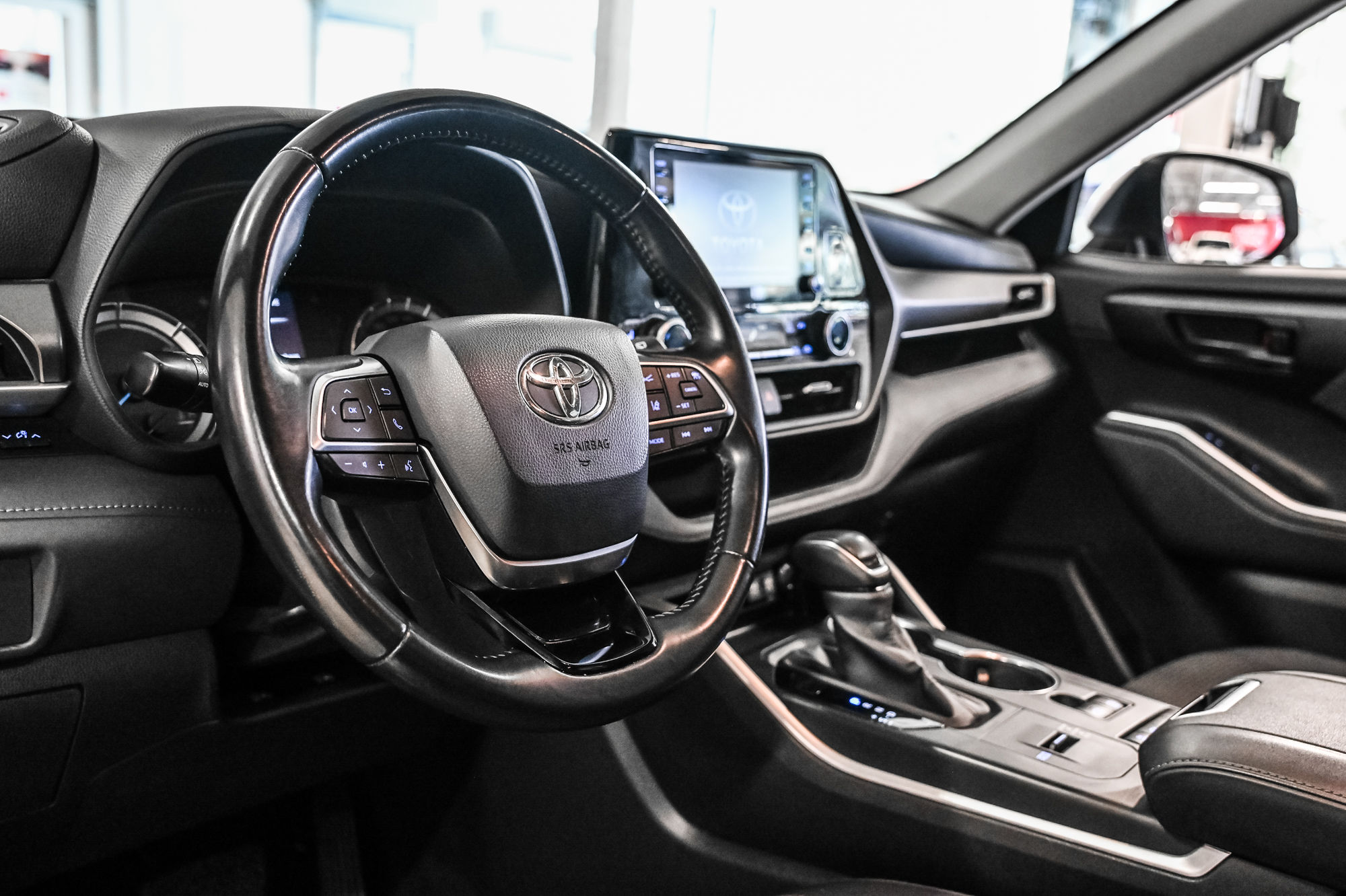 2020 Toyota Highlander hybrid in Verdun, Quebec