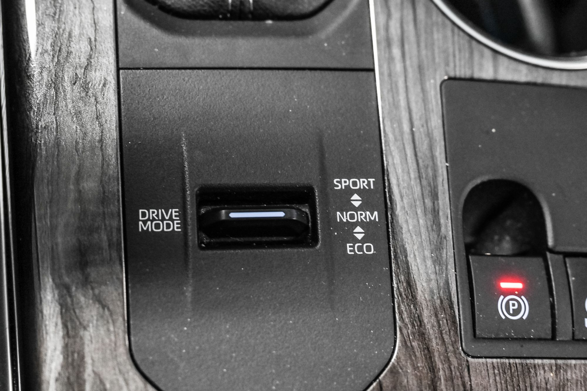 2025 Toyota Highlander Hybrid