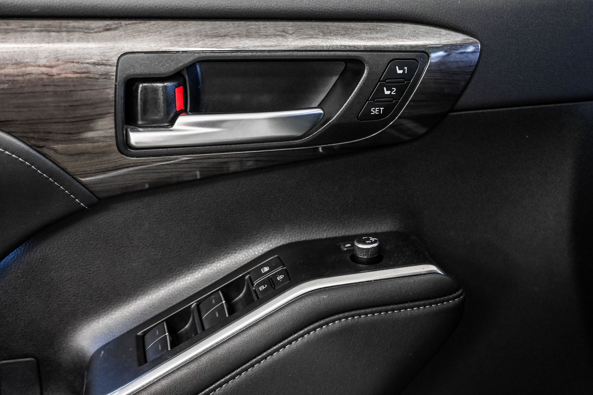 2025 Toyota Highlander Hybrid