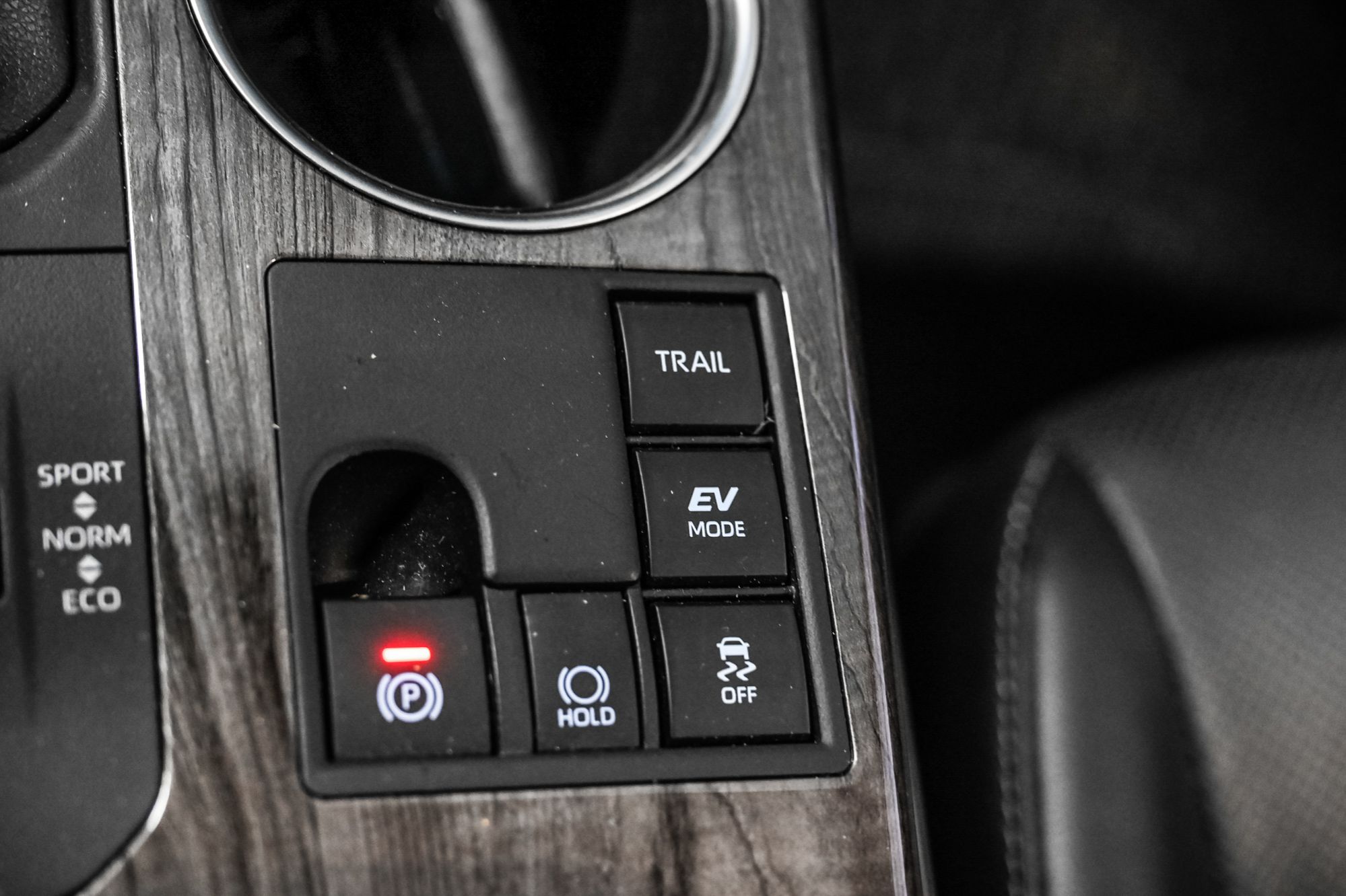 2025 Toyota Highlander Hybrid