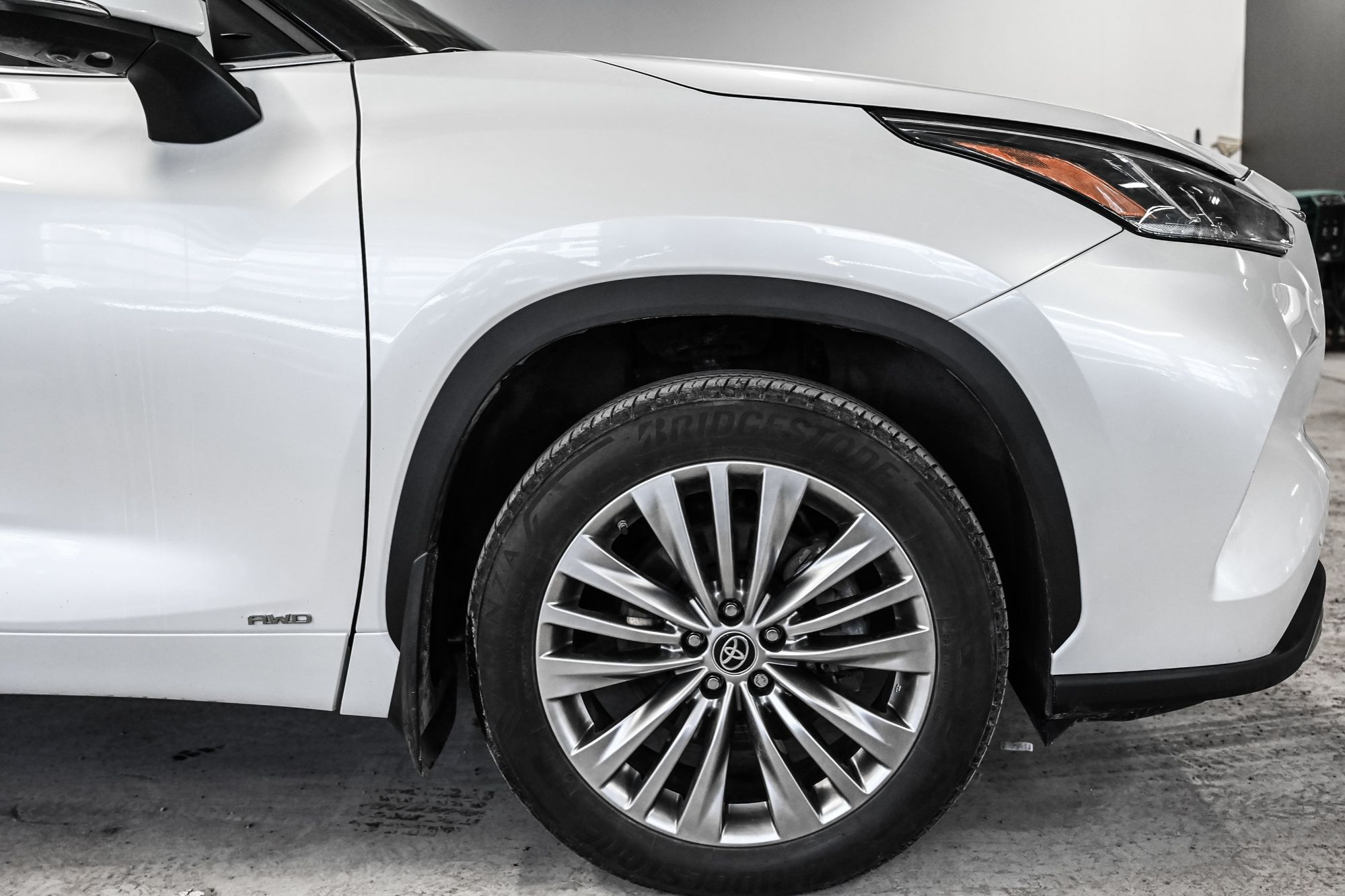 2025 Toyota Highlander Hybrid