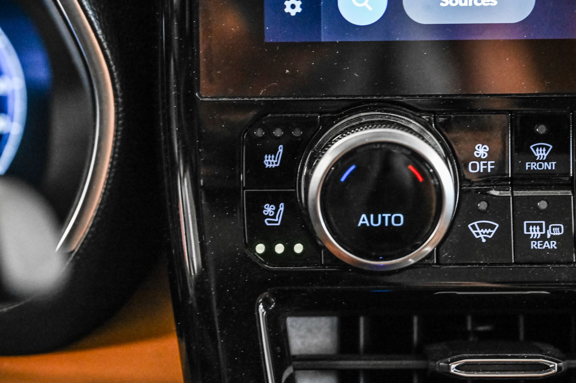 2023 Toyota HIGHLANDER LIMITED AWD in Verdun, Quebec