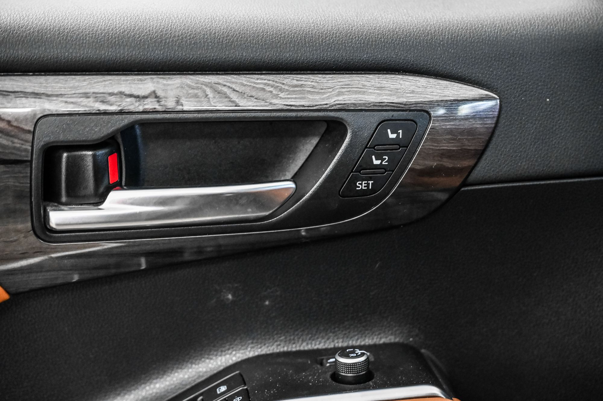 2023 Toyota HIGHLANDER LIMITED AWD in Verdun, Quebec