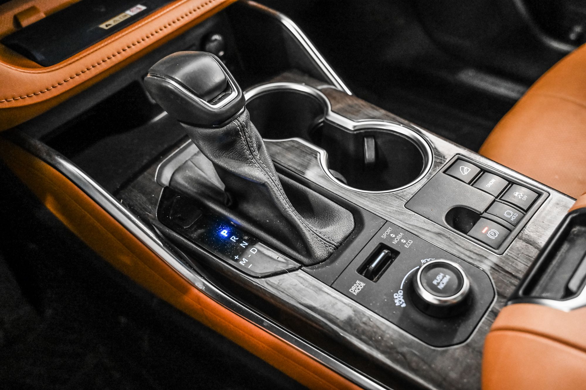 2023 Toyota HIGHLANDER LIMITED AWD in Verdun, Quebec