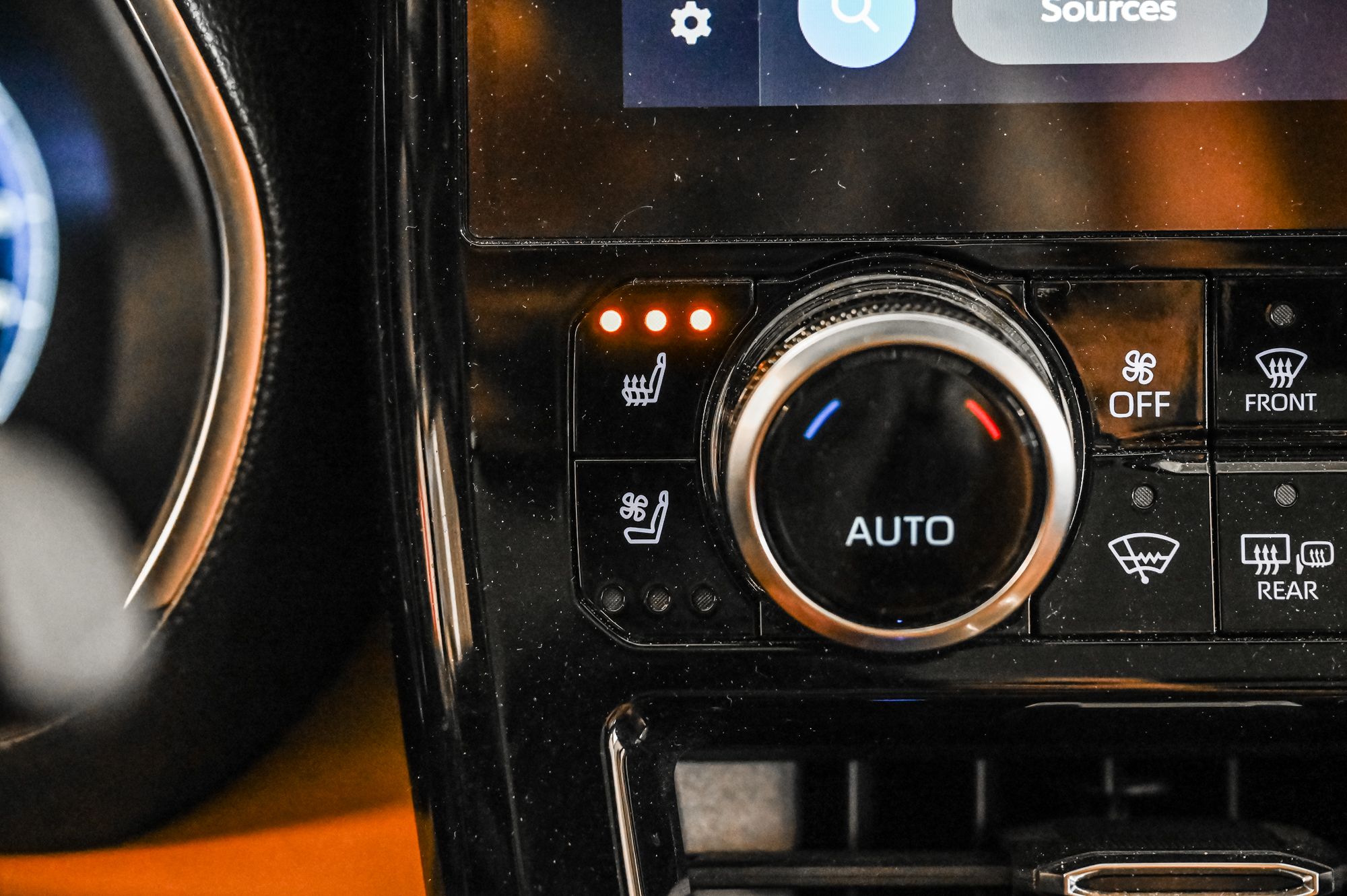 2023 Toyota HIGHLANDER LIMITED AWD in Verdun, Quebec