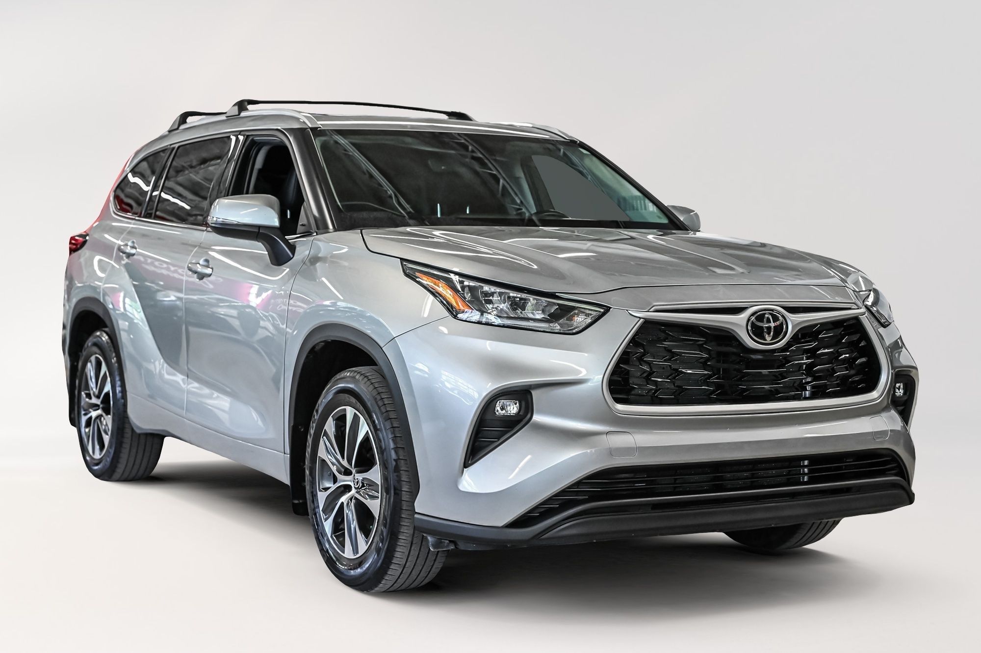 2022 Toyota Highlander in Verdun, Quebec