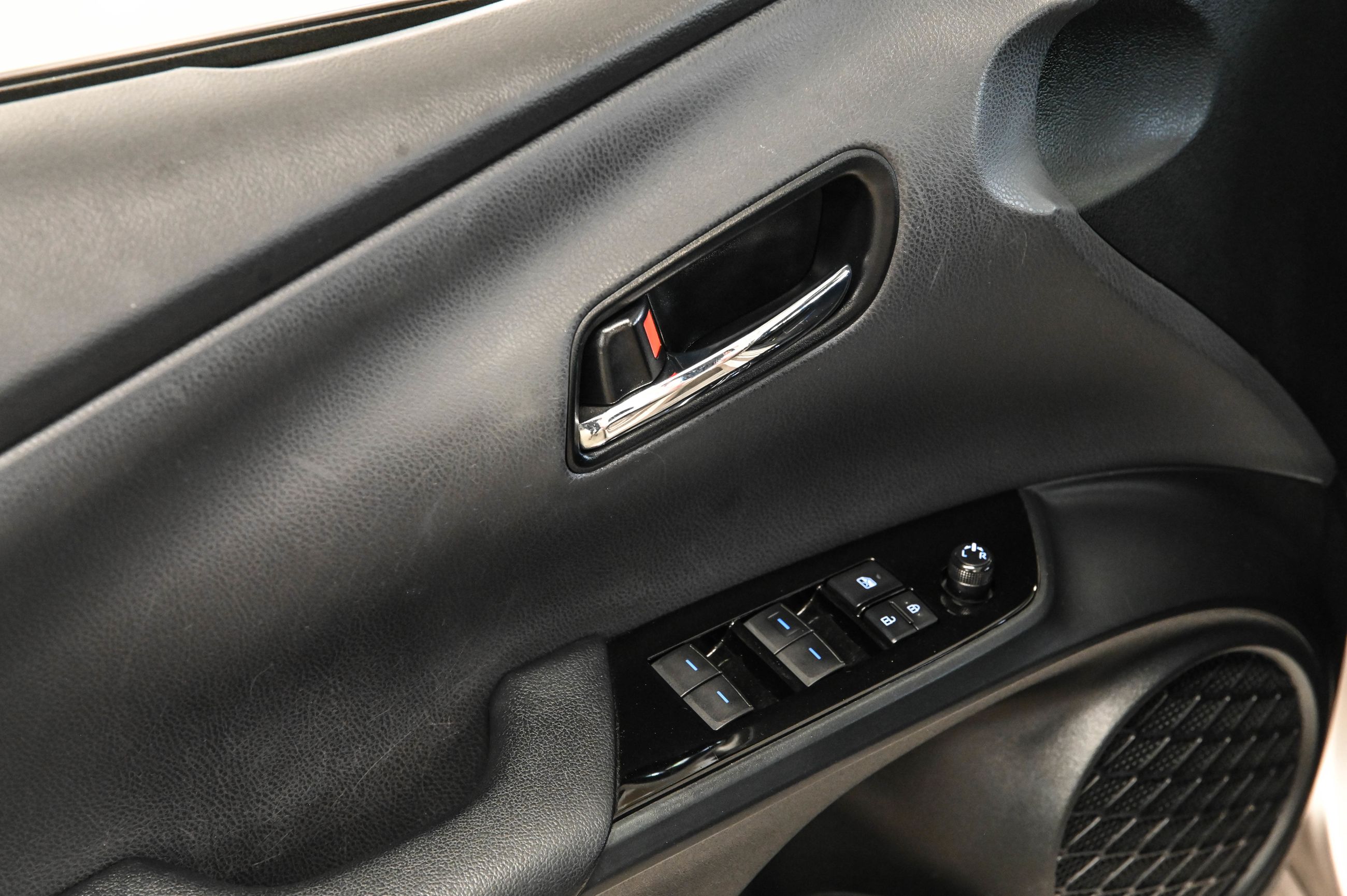 2019 Toyota PRIUS PRIME