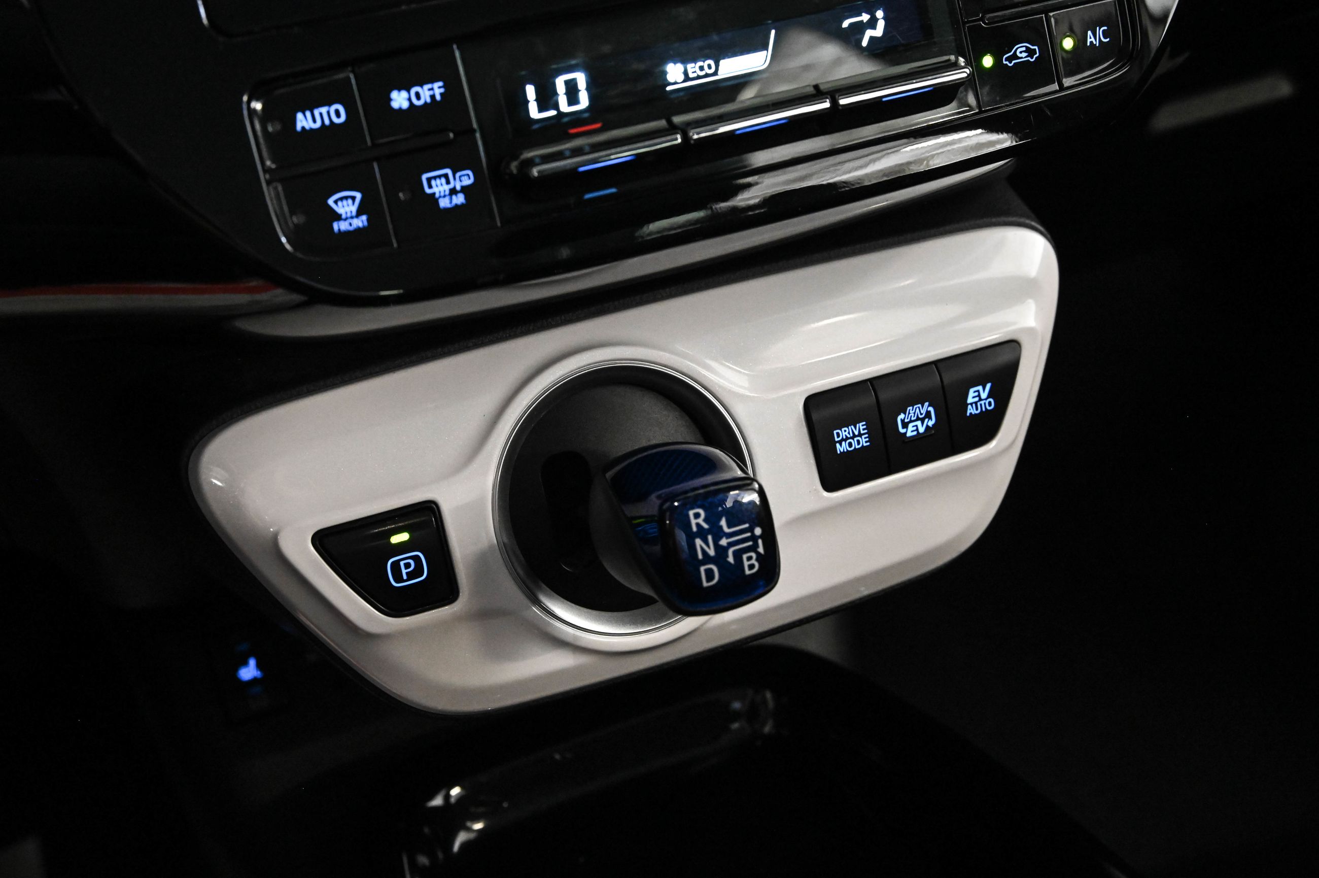 2019 Toyota PRIUS PRIME