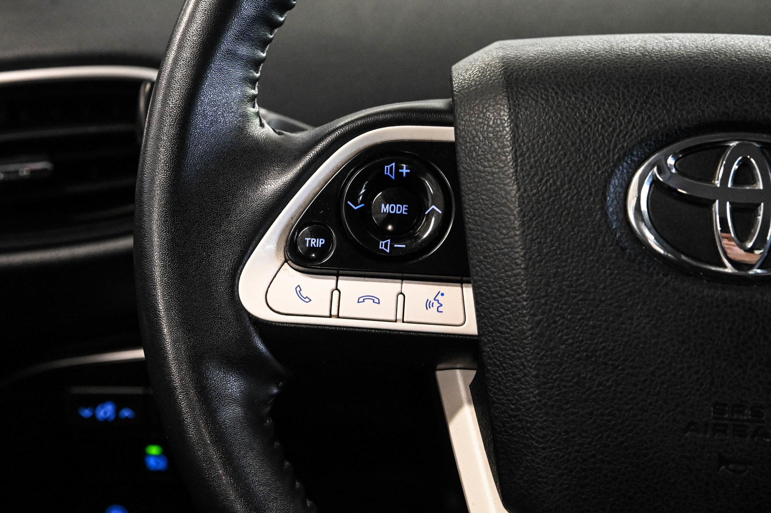 2019 Toyota PRIUS PRIME