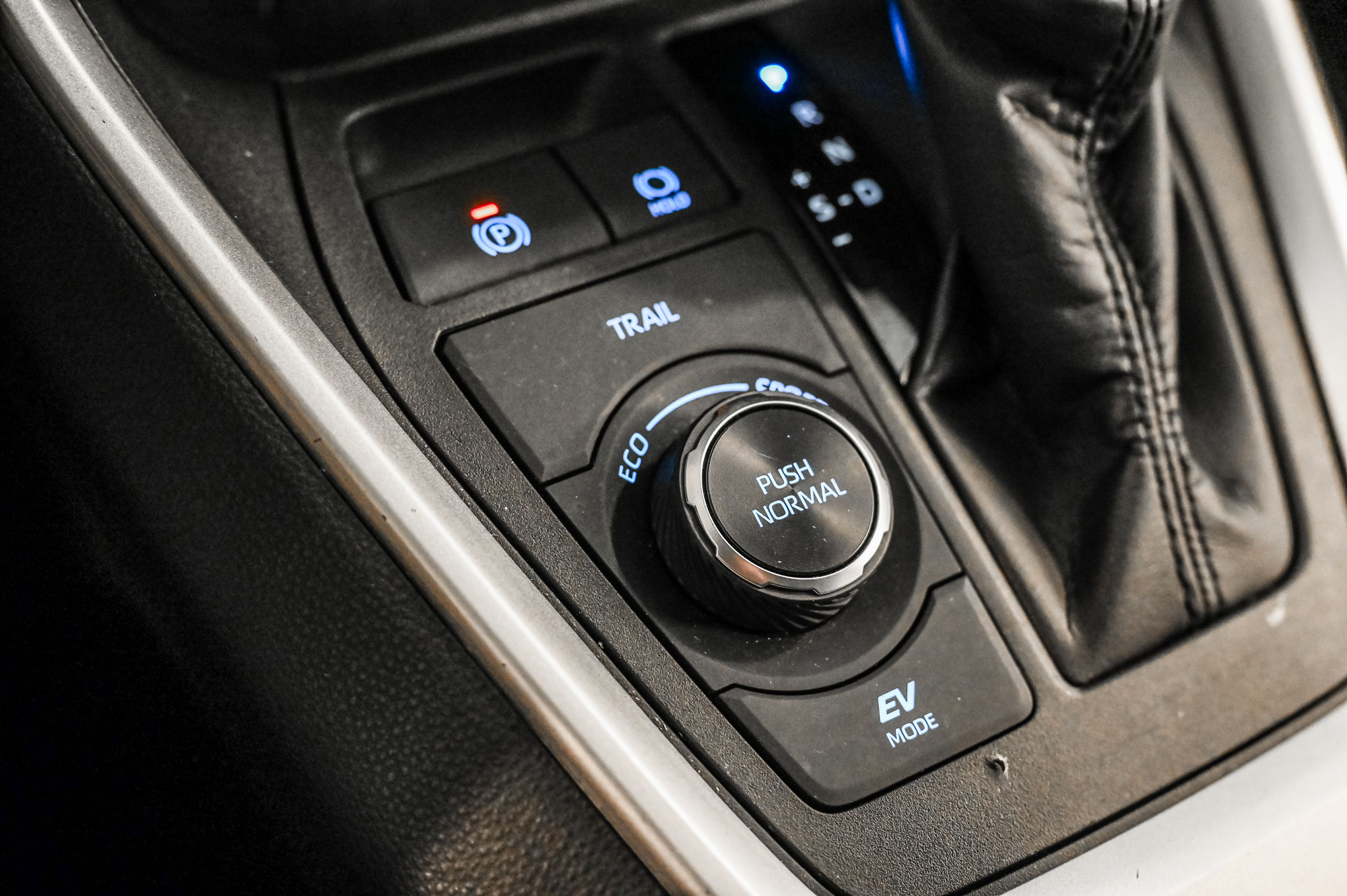 2022 Toyota RAV4 Hybrid in Verdun, Quebec