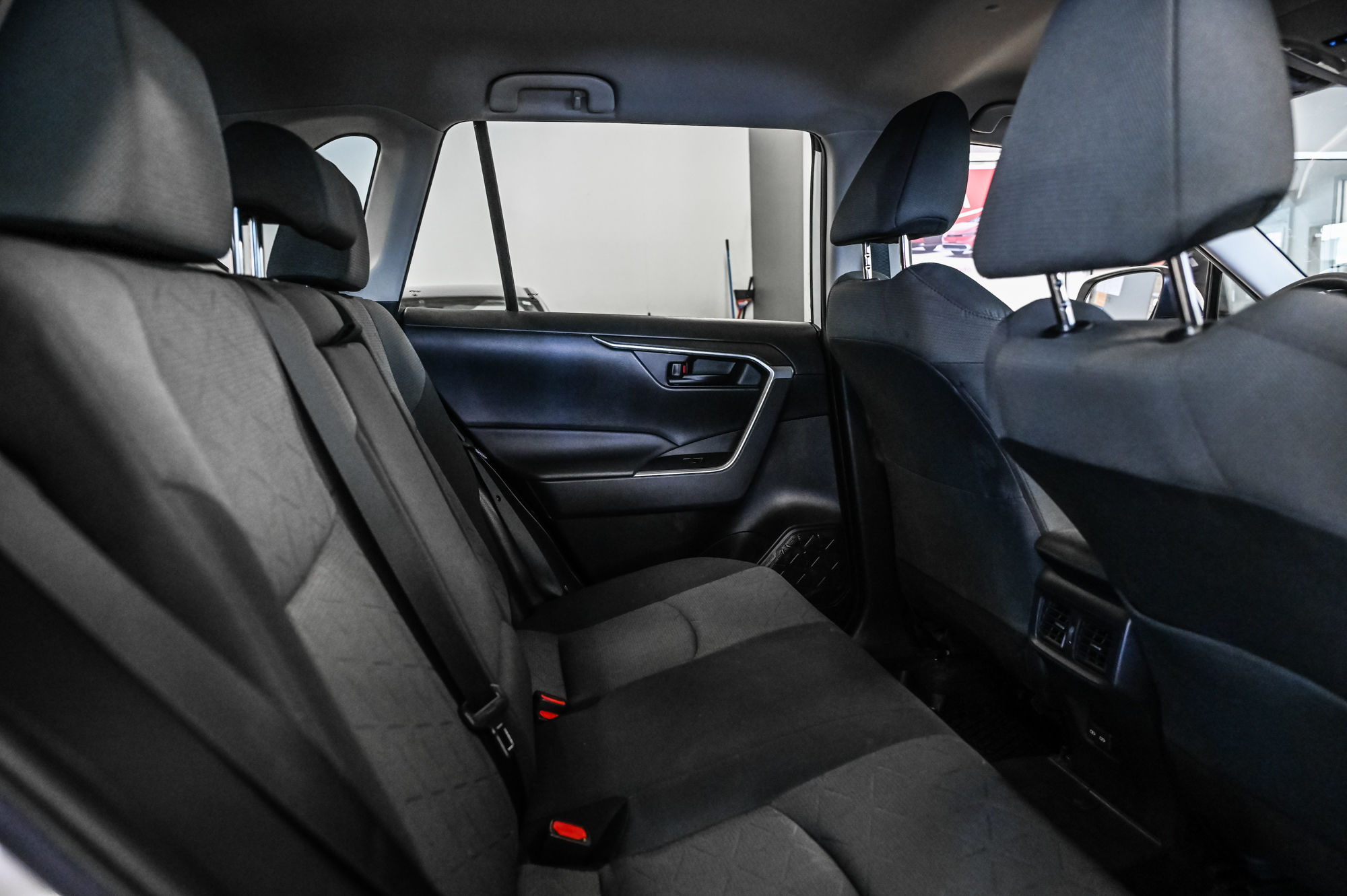 2022 Toyota RAV4 Hybrid in Verdun, Quebec