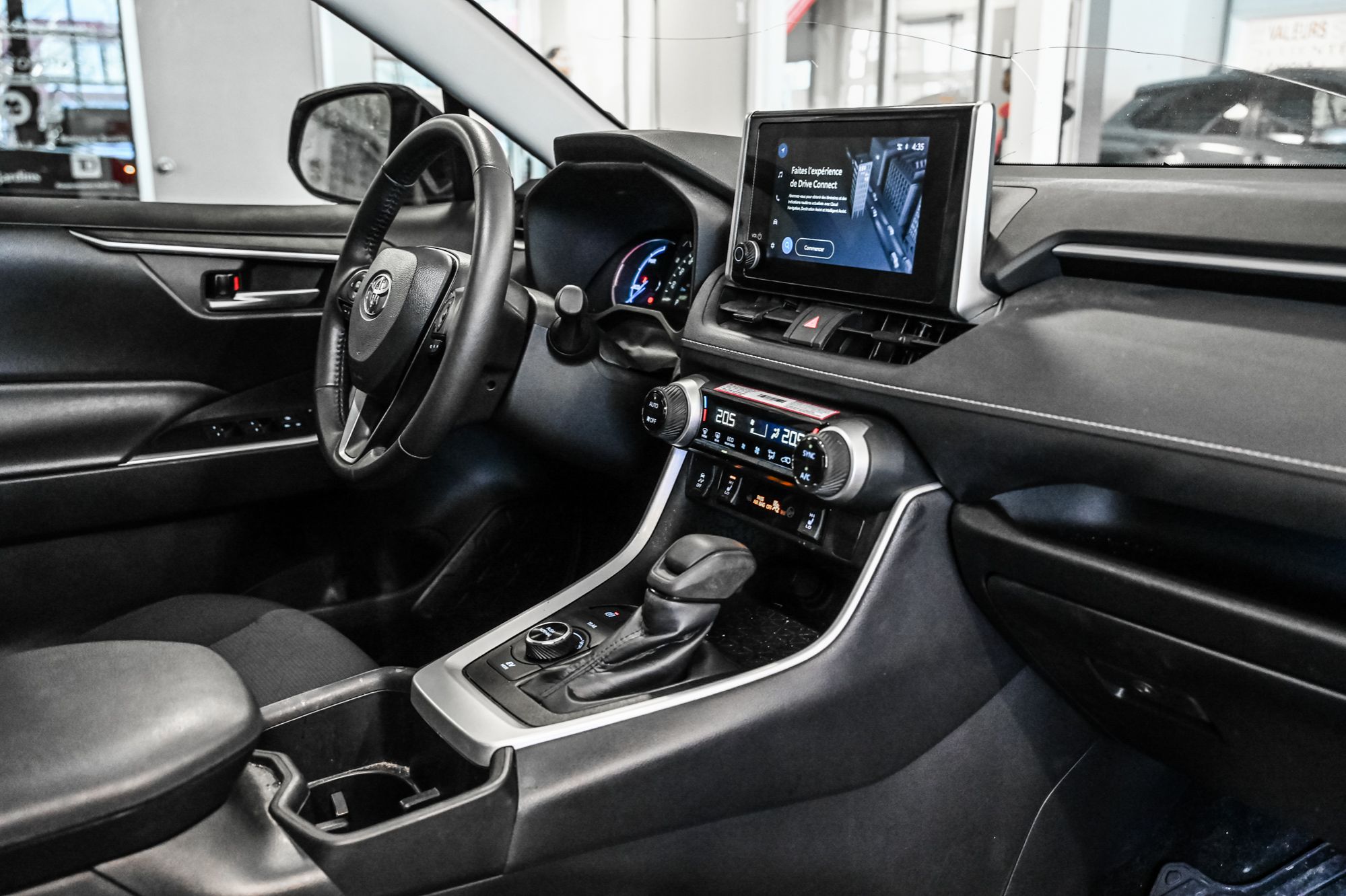 Toyota RAV4 Hybrid  2024