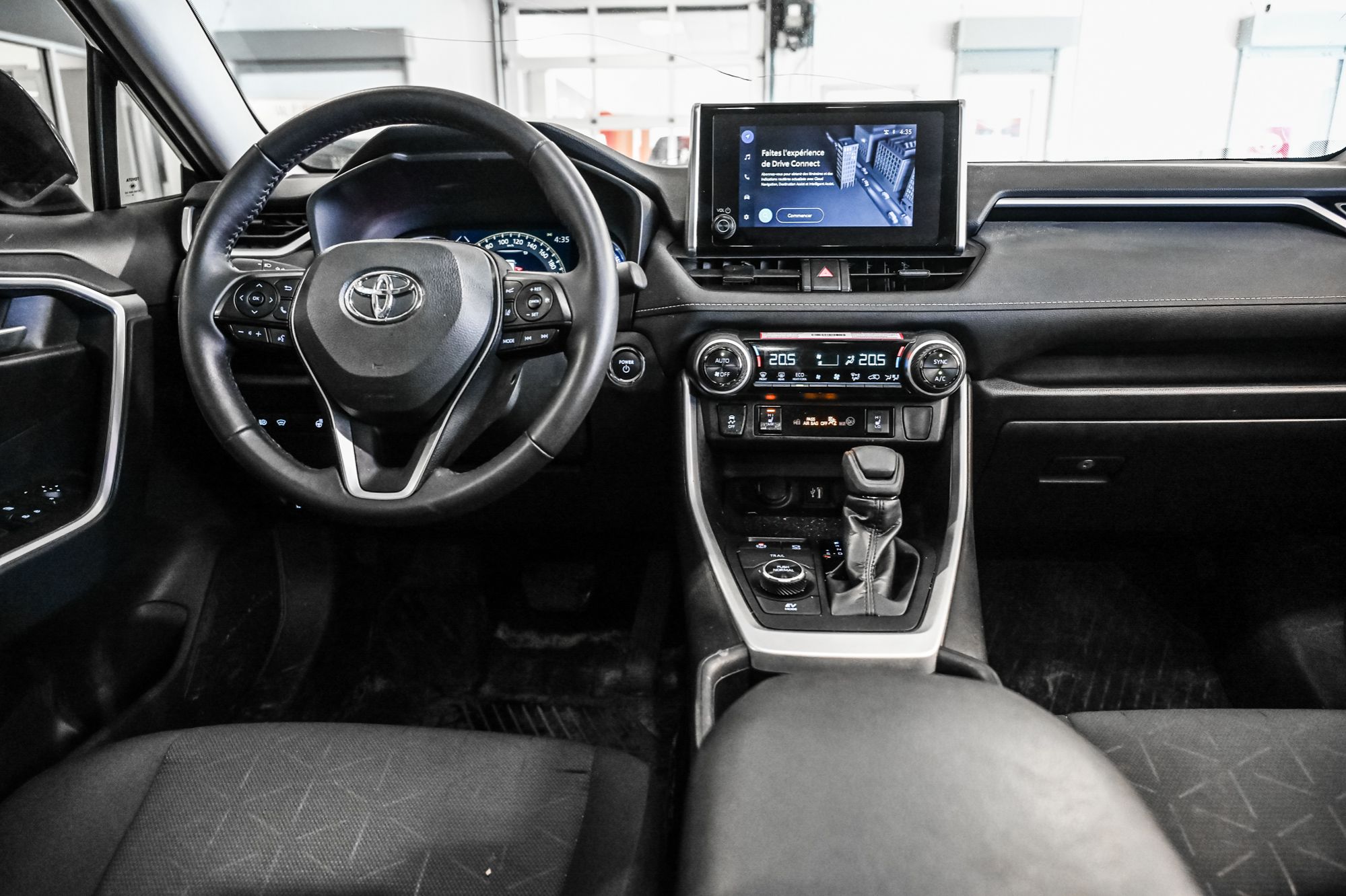 Toyota RAV4 Hybrid  2024