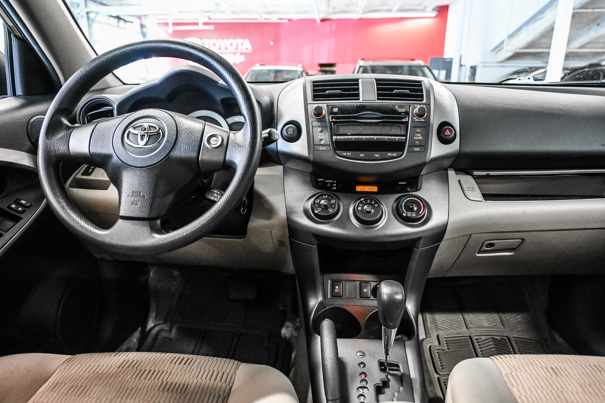 Toyota RAV4  2010 à Verdun, Québec
