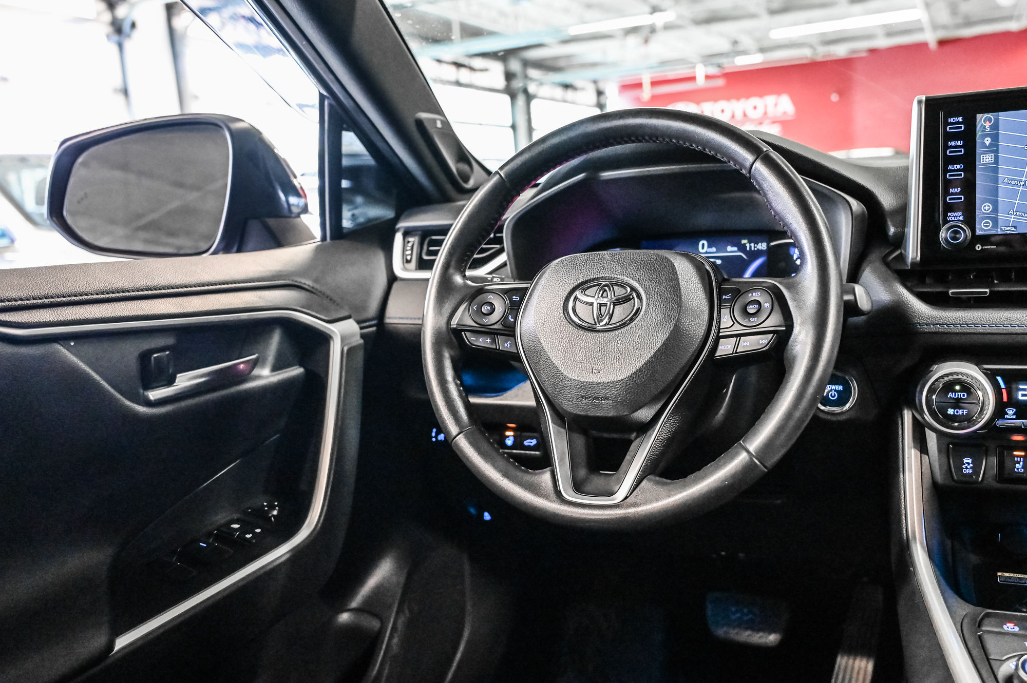 2019 Toyota RAV4 Hybrid in Verdun, Quebec