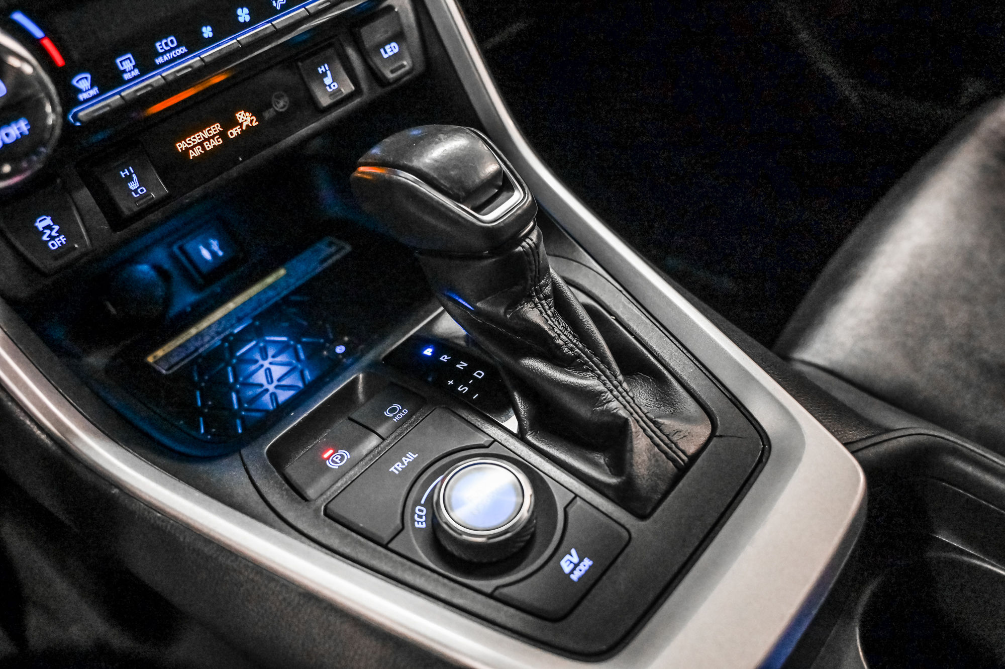 2019 Toyota RAV4 Hybrid in Verdun, Quebec