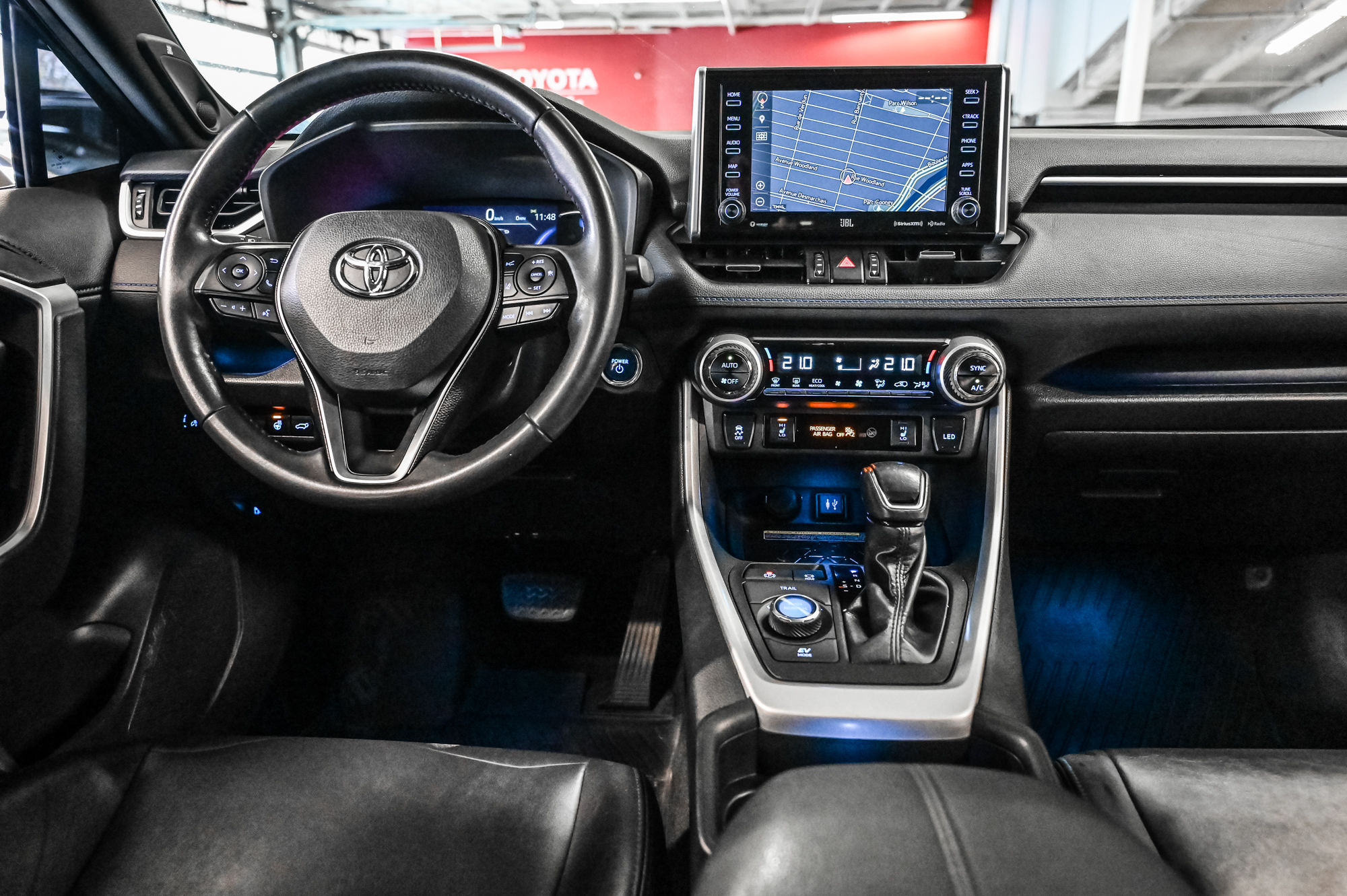 2019 Toyota RAV4 Hybrid in Verdun, Quebec