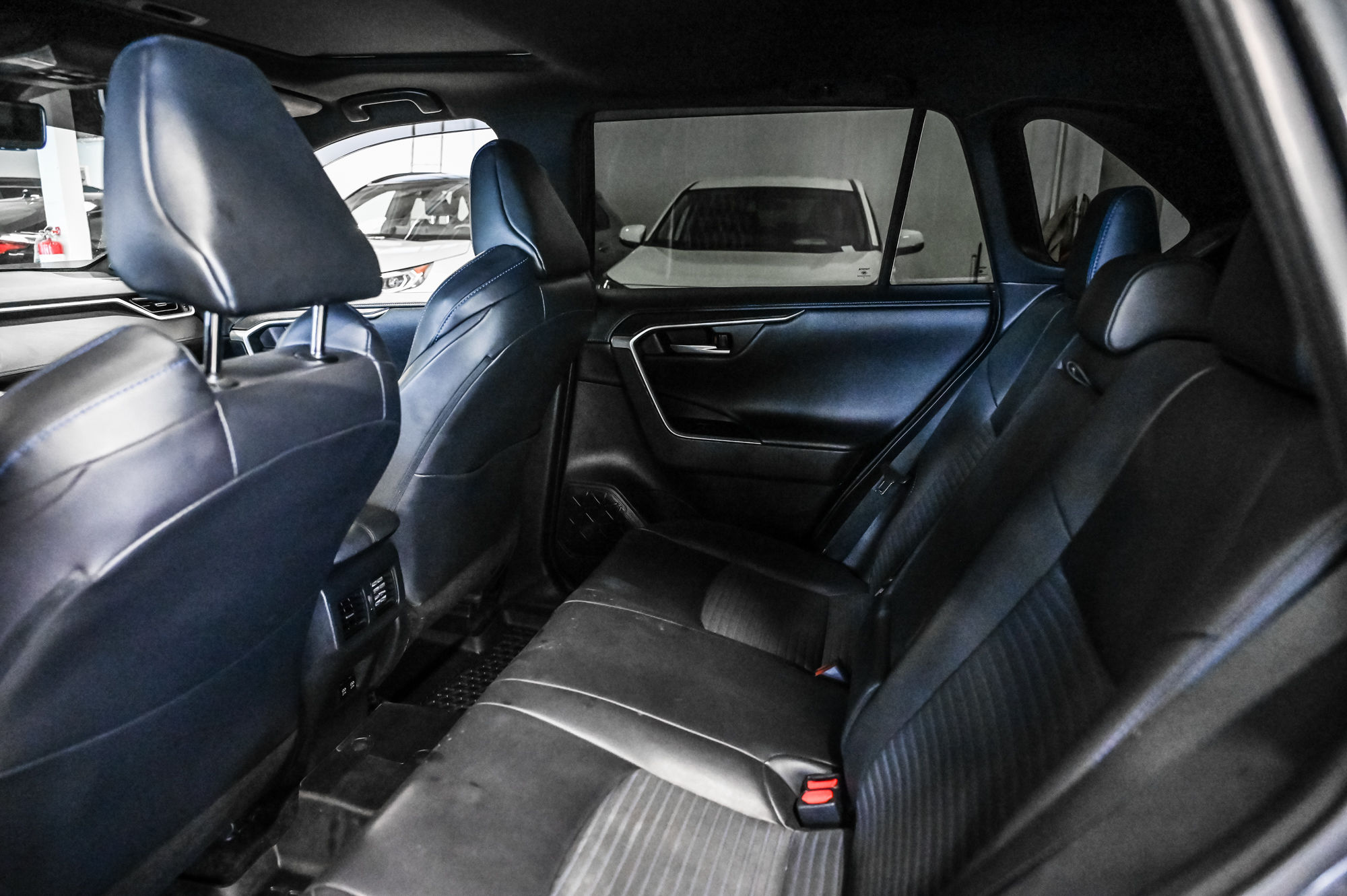 2019 Toyota RAV4 Hybrid in Verdun, Quebec