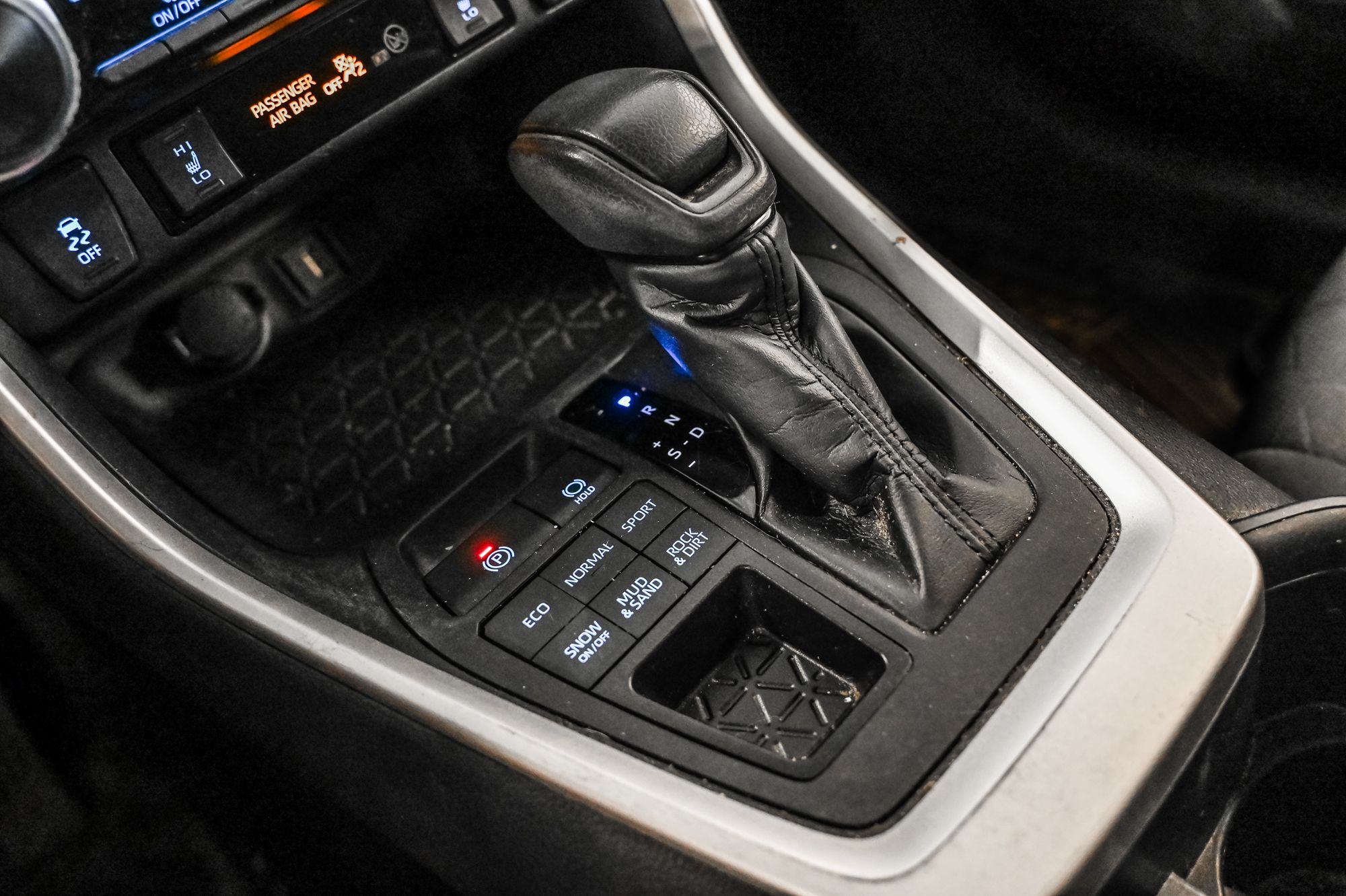 2022 Toyota RAV4 in Verdun, Quebec
