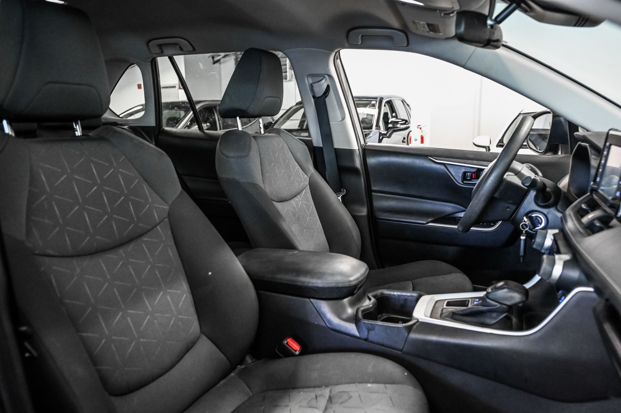 2022 Toyota RAV4 in Verdun, Quebec