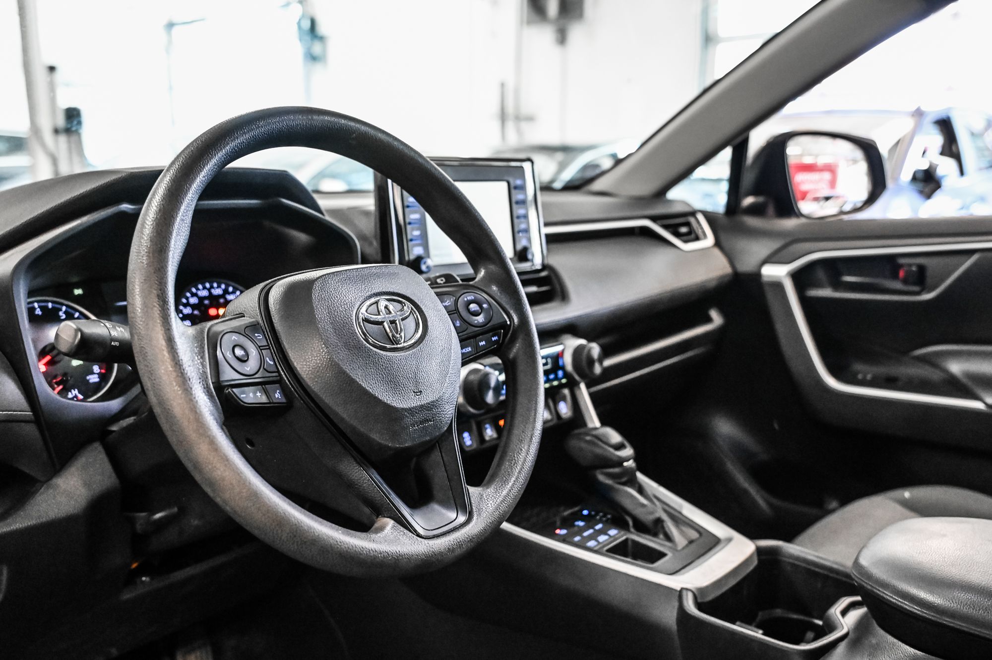 2022 Toyota RAV4 in Verdun, Quebec