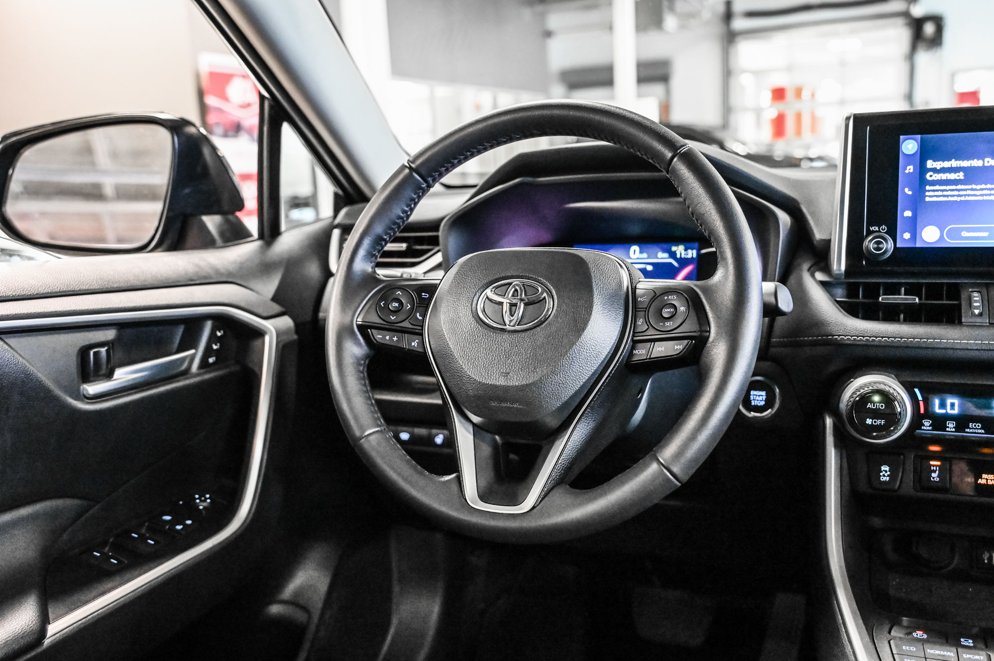 Toyota RAV4  2023 à Verdun, Québec