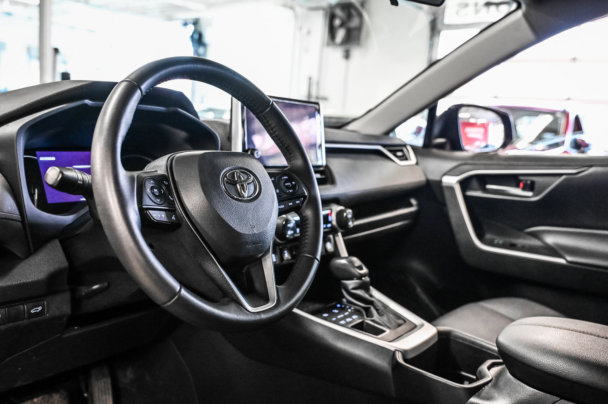 Toyota RAV4  2023 à Verdun, Québec