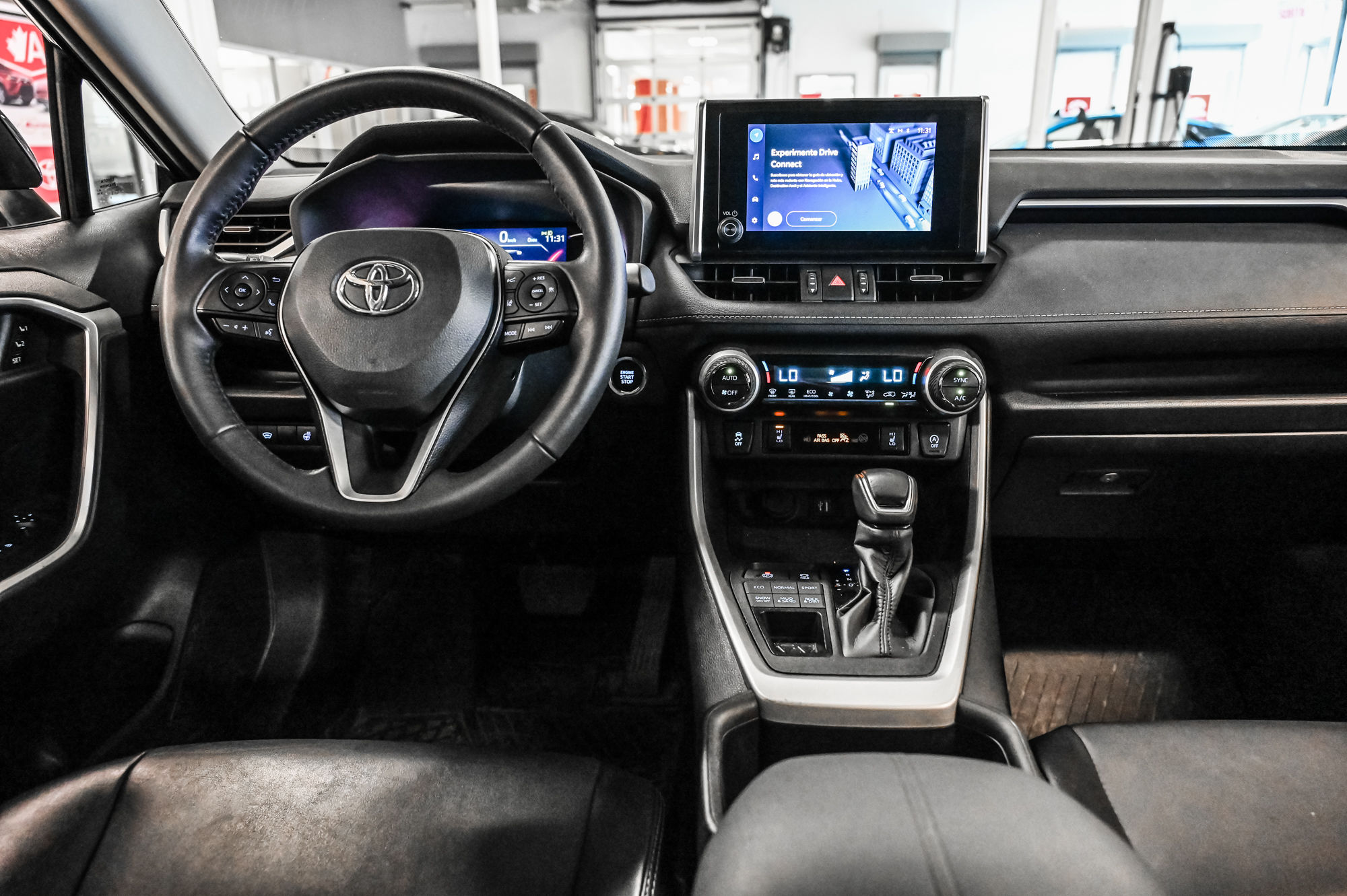 Toyota RAV4  2023 à Verdun, Québec