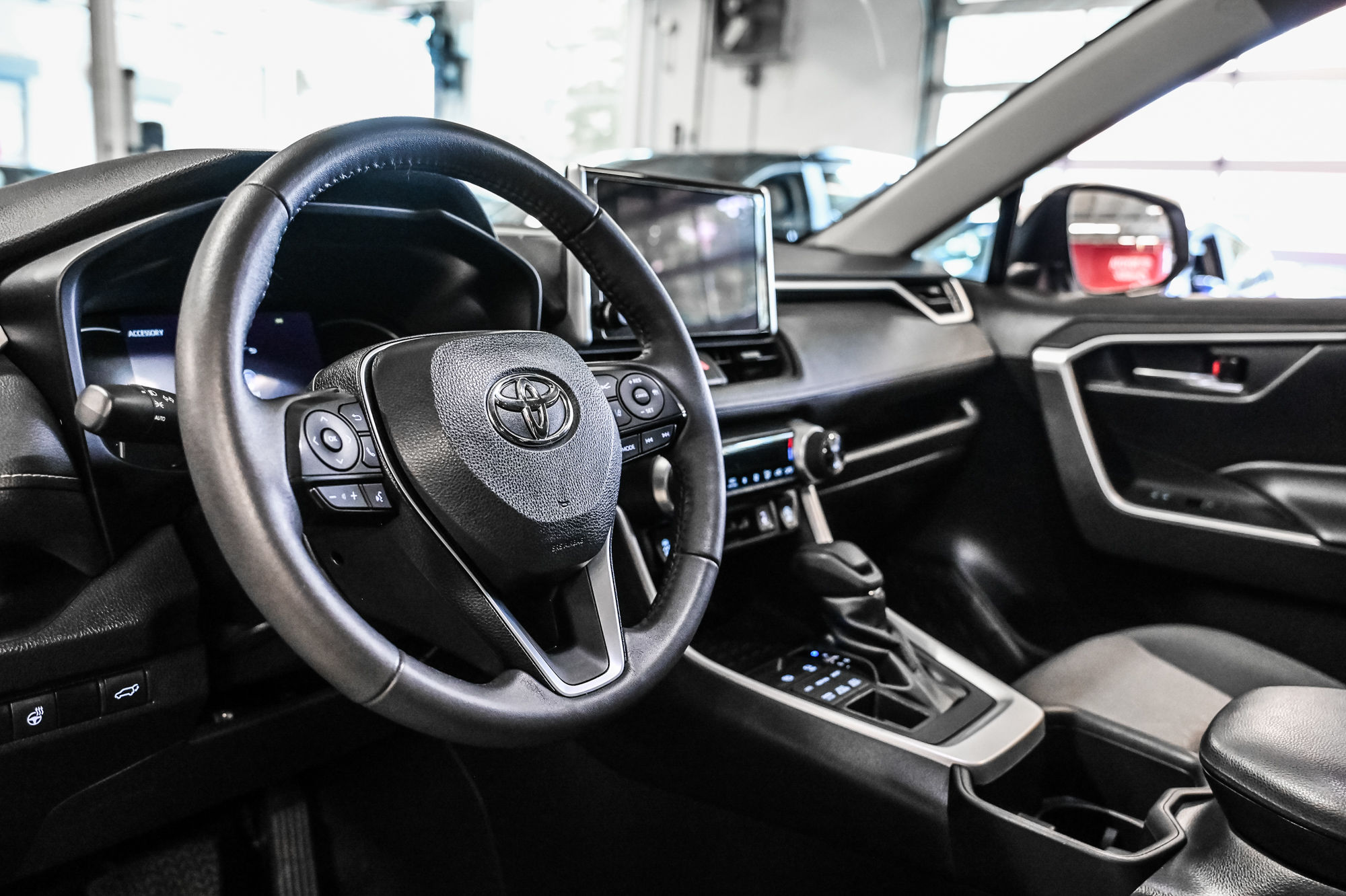 Toyota RAV4  2023 à Verdun, Québec