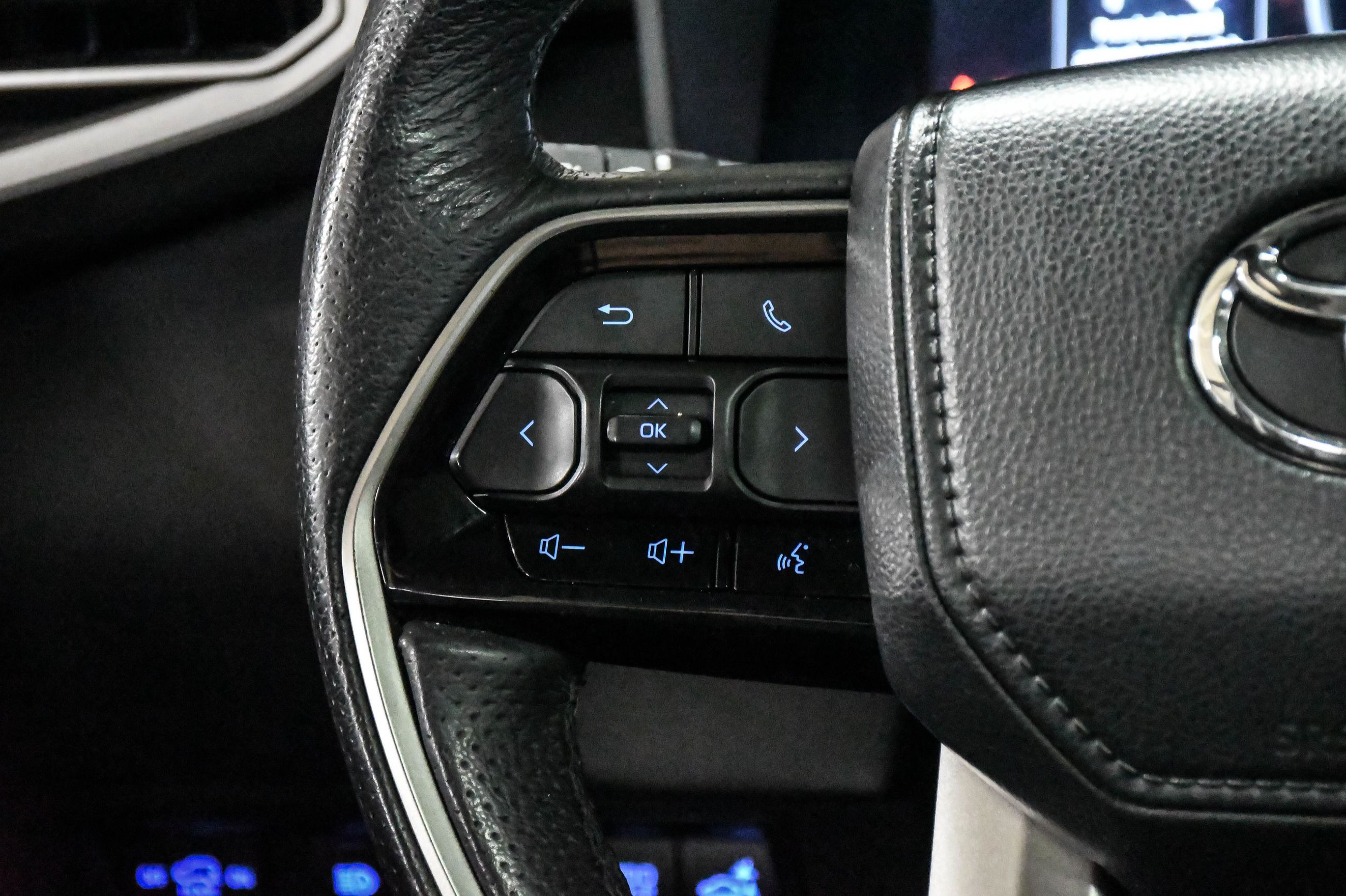 2023 Toyota Sequoia Hybrid