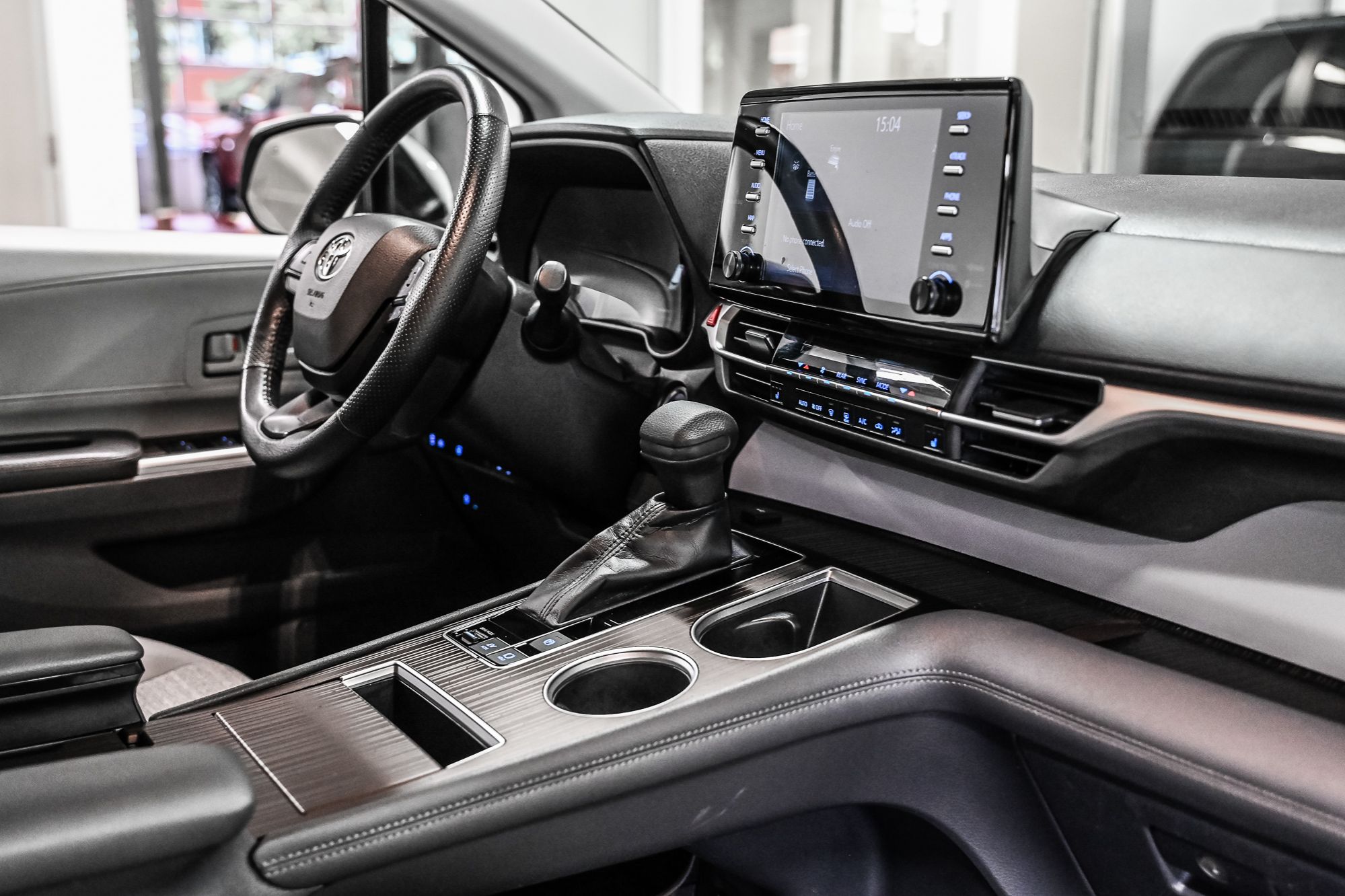 2022 Toyota Sienna Hybrid