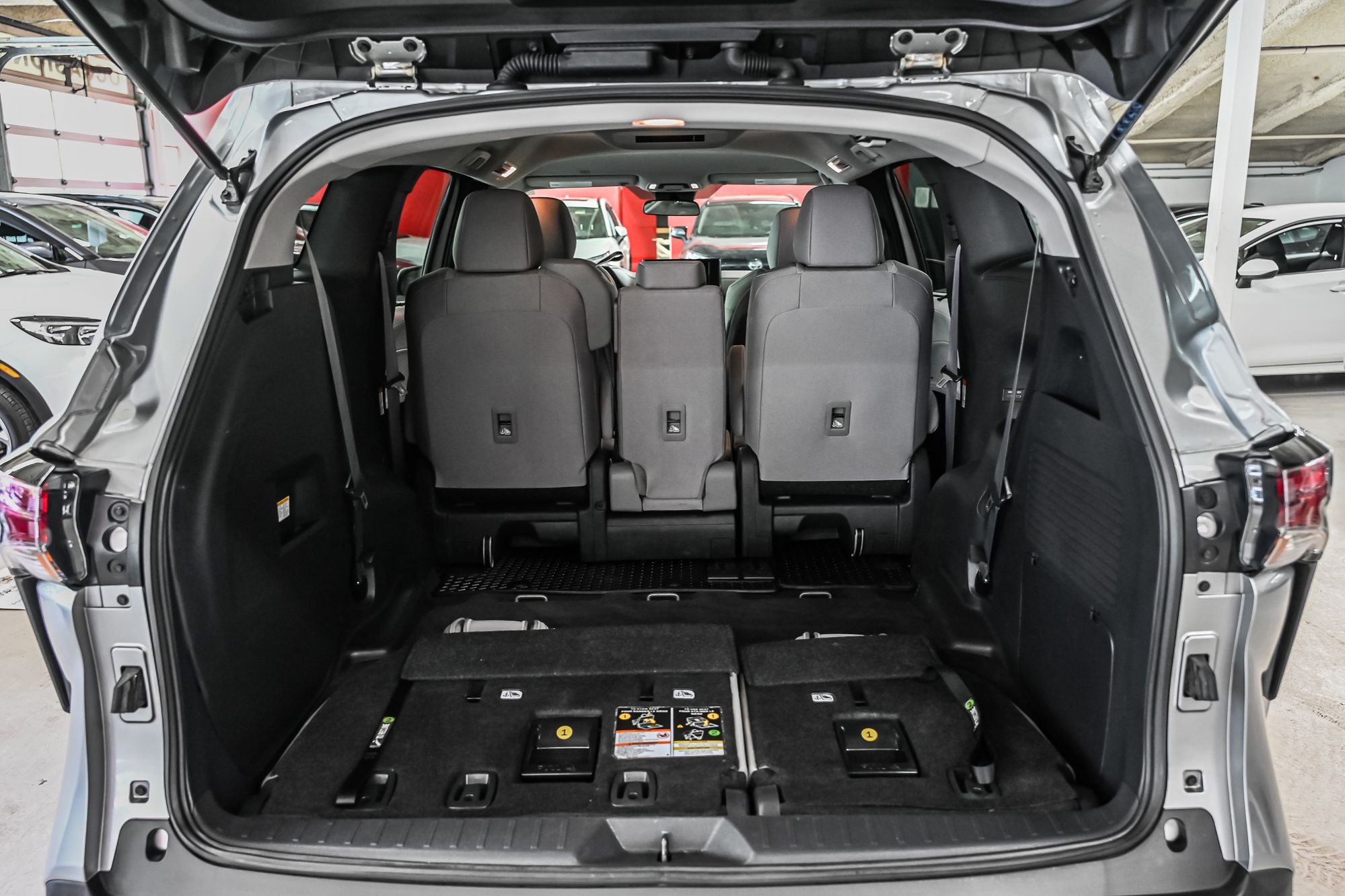 2025 Toyota Sienna in Verdun, Quebec