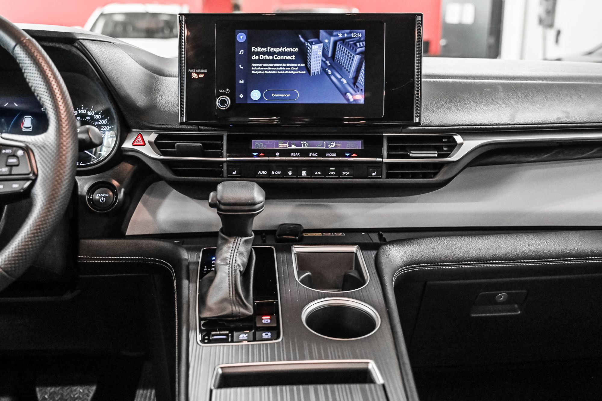 2025 Toyota Sienna in Verdun, Quebec