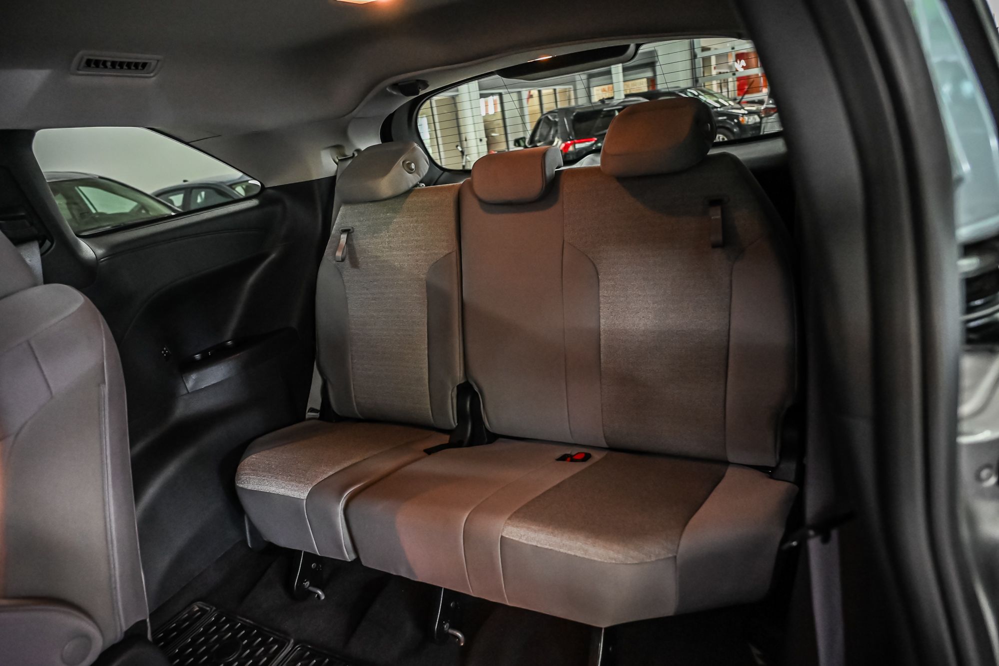 2025 Toyota Sienna in Verdun, Quebec
