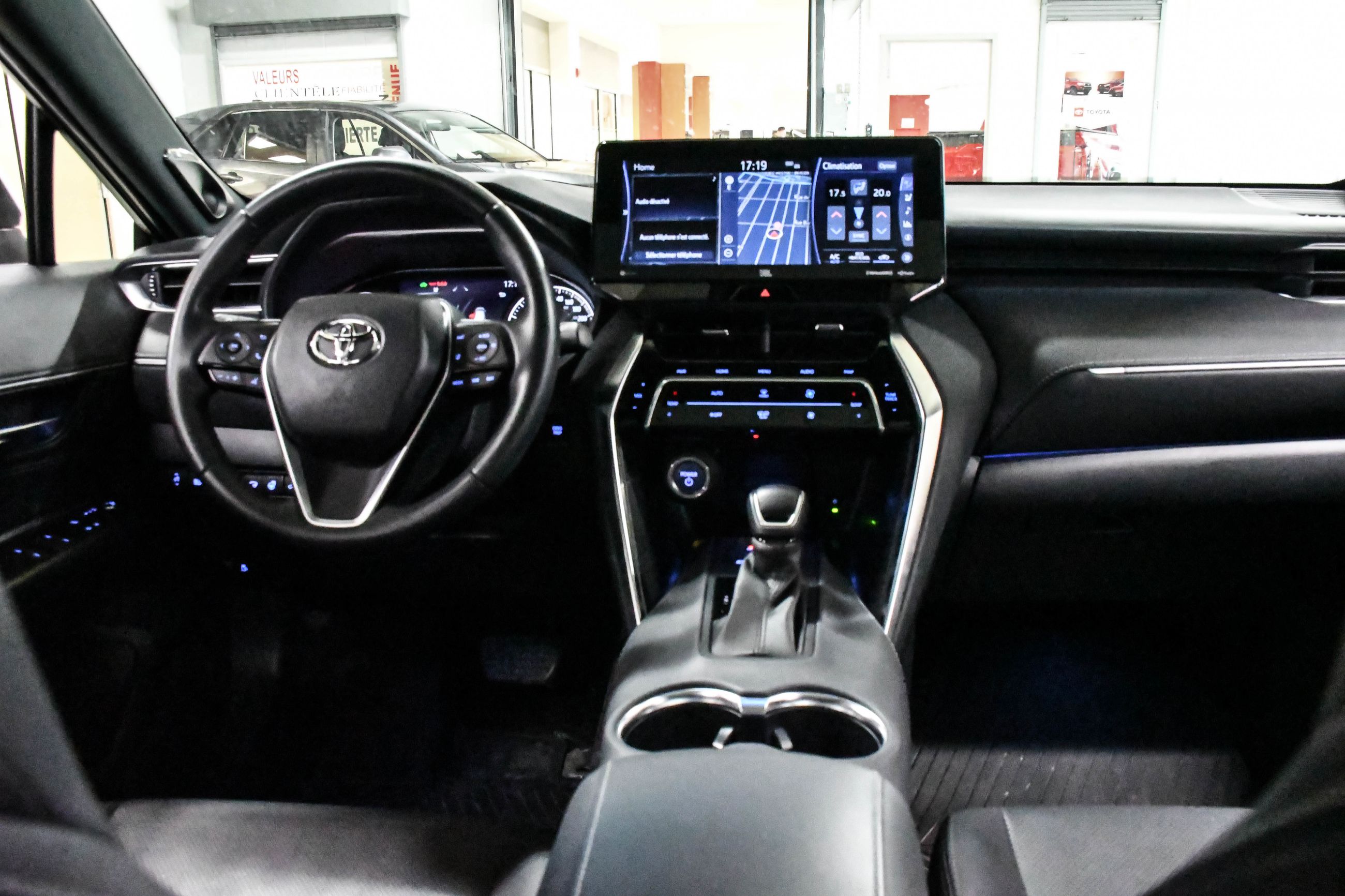 2021 Toyota VENZA HYBRID in Verdun, Quebec
