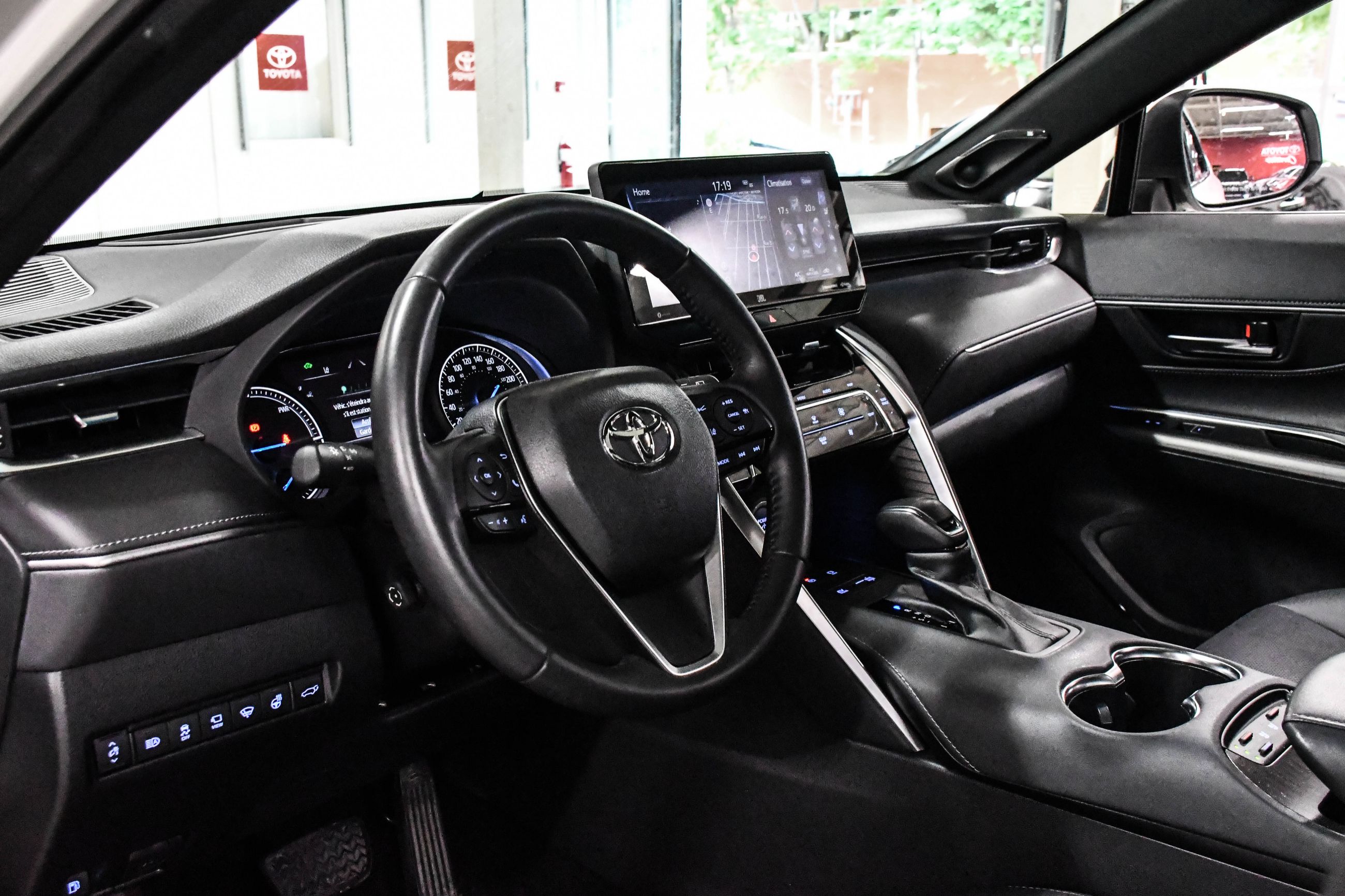2021 Toyota VENZA HYBRID in Verdun, Quebec