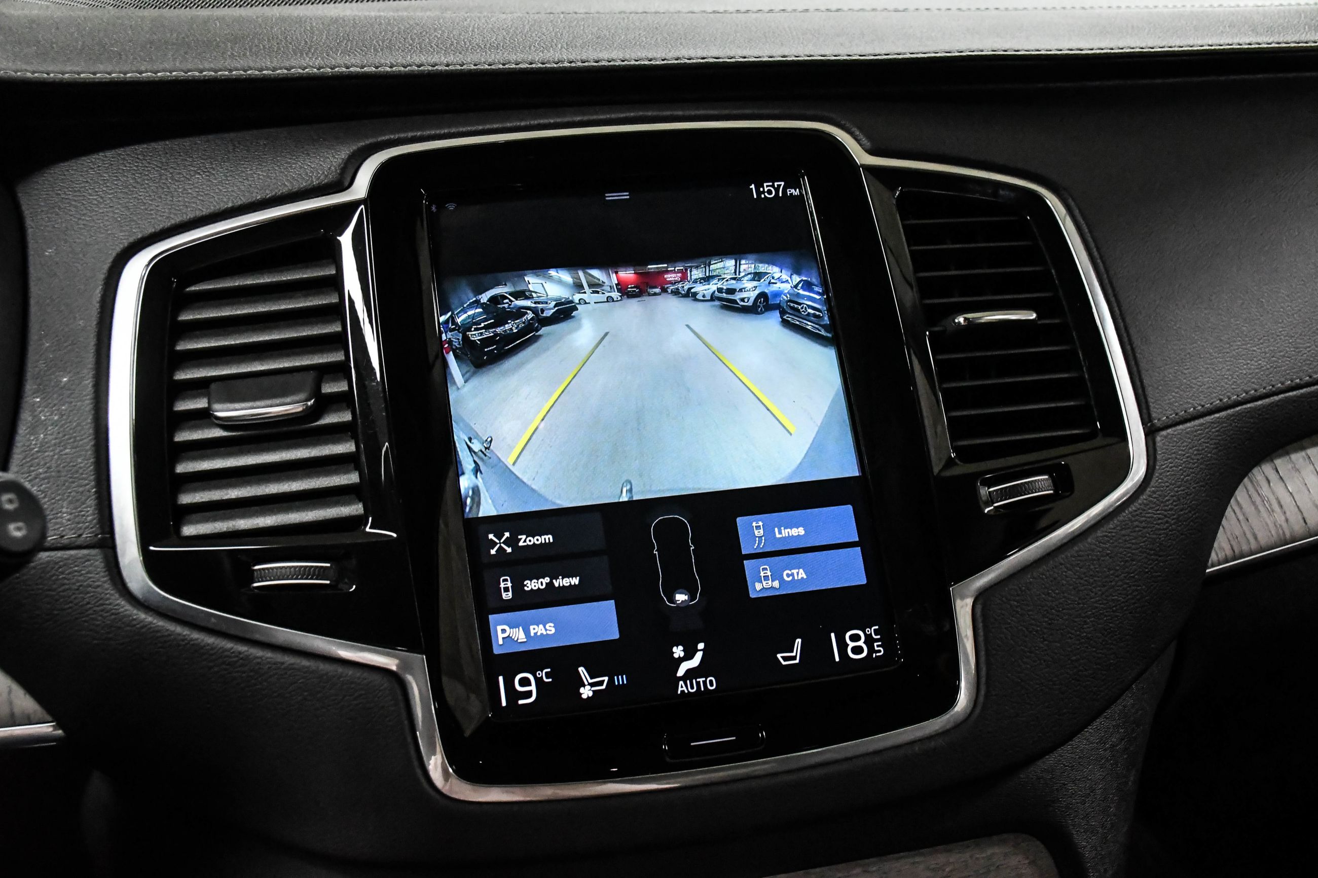 Volvo XC90  2021