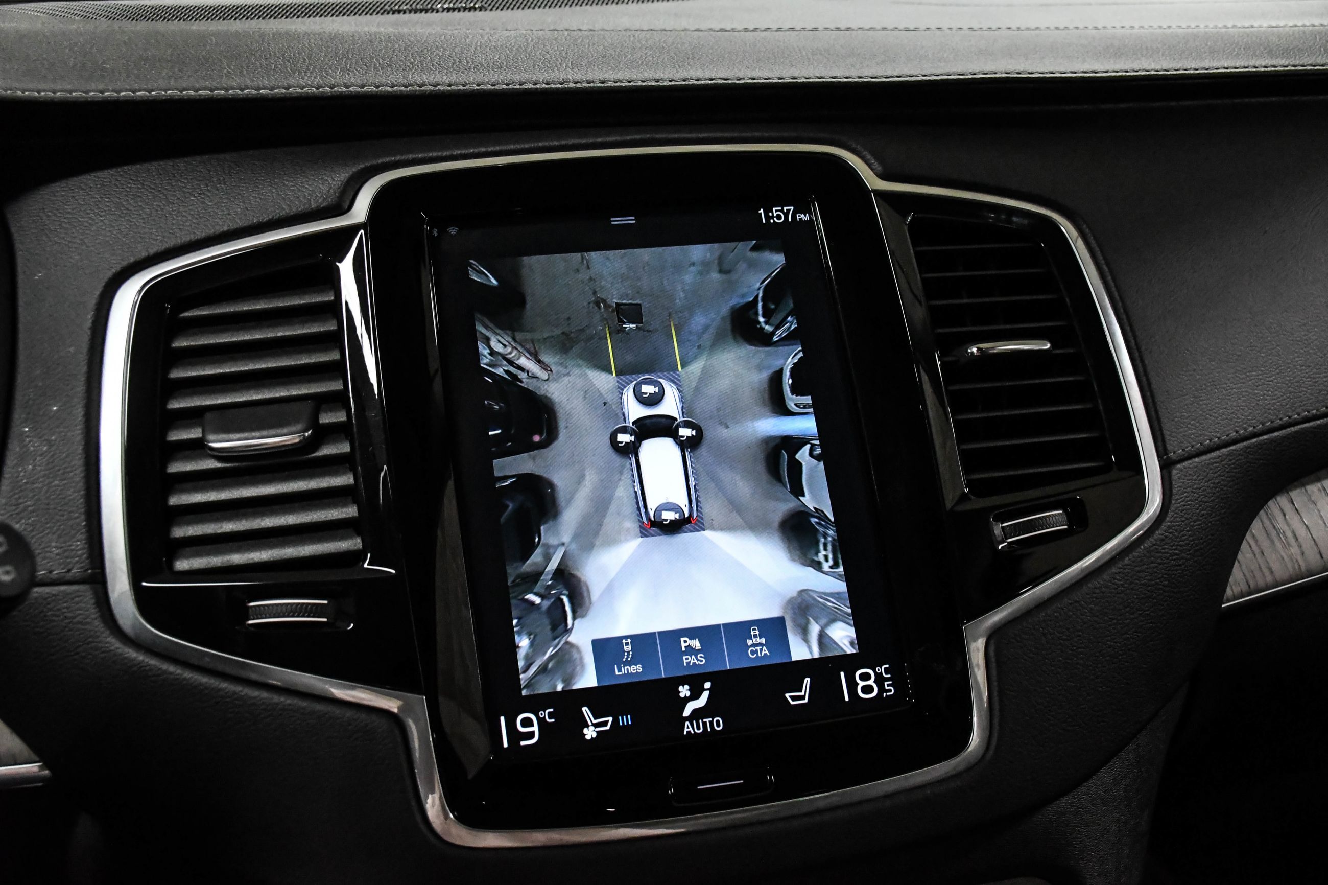 Volvo XC90  2021