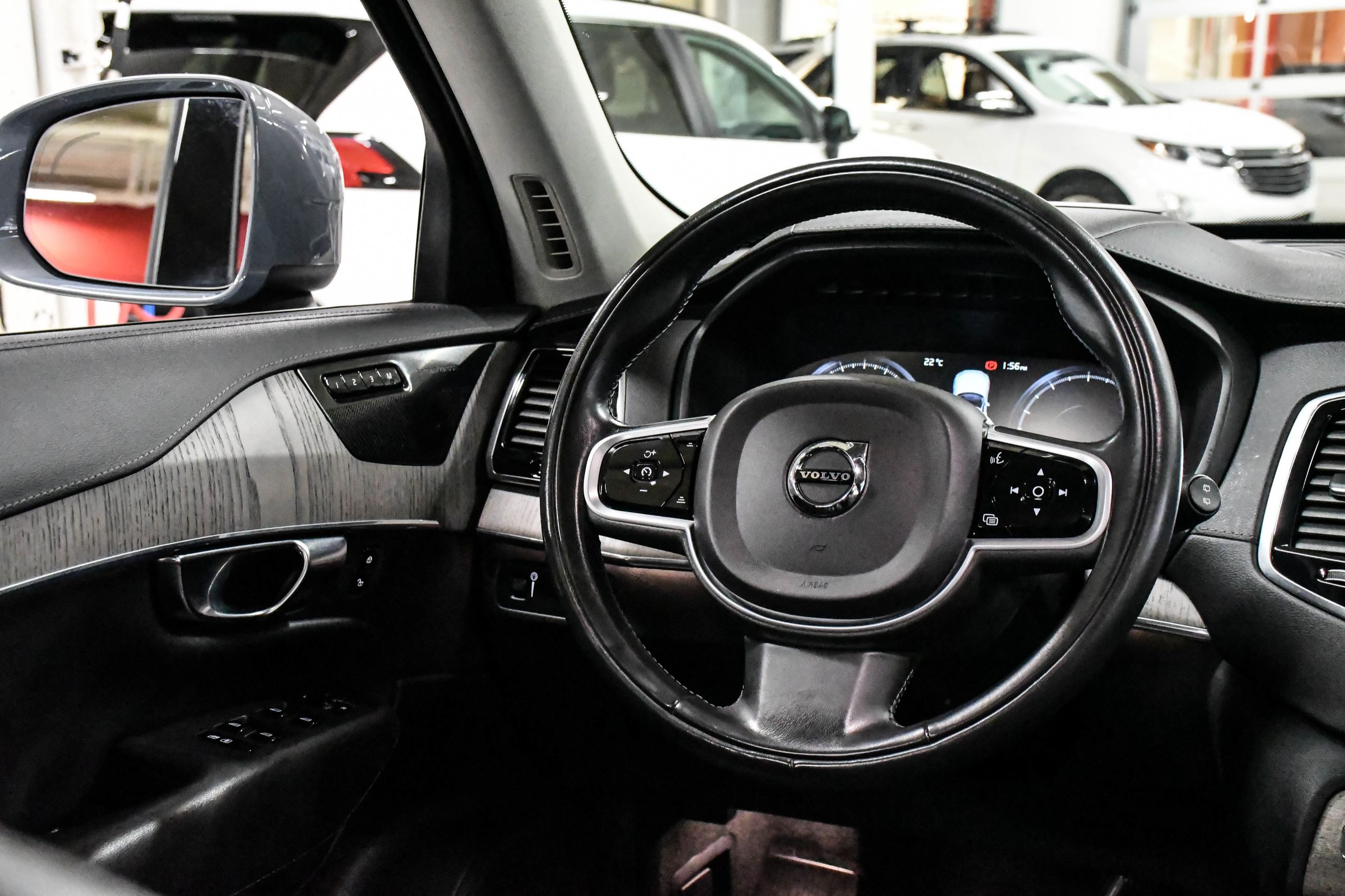 Volvo XC90  2021