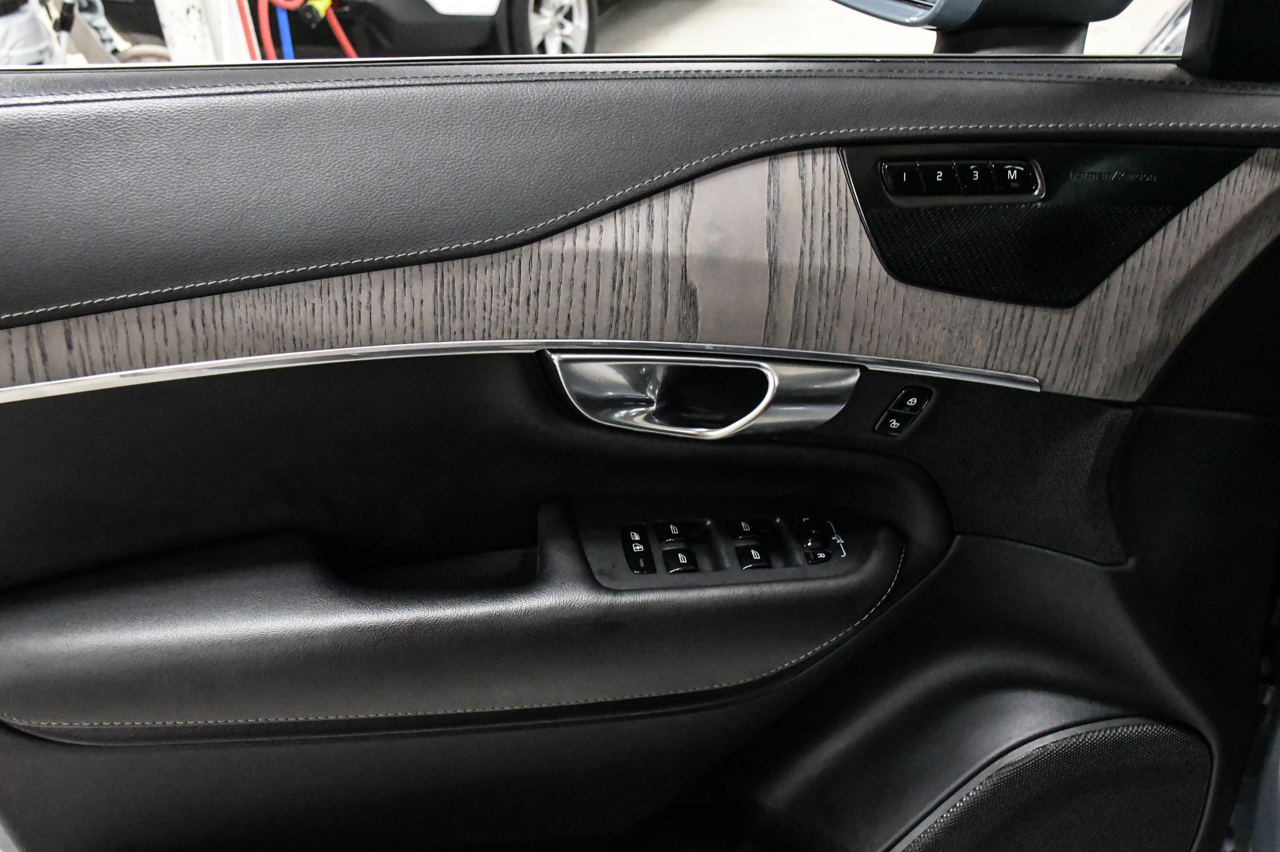 Volvo XC90  2021