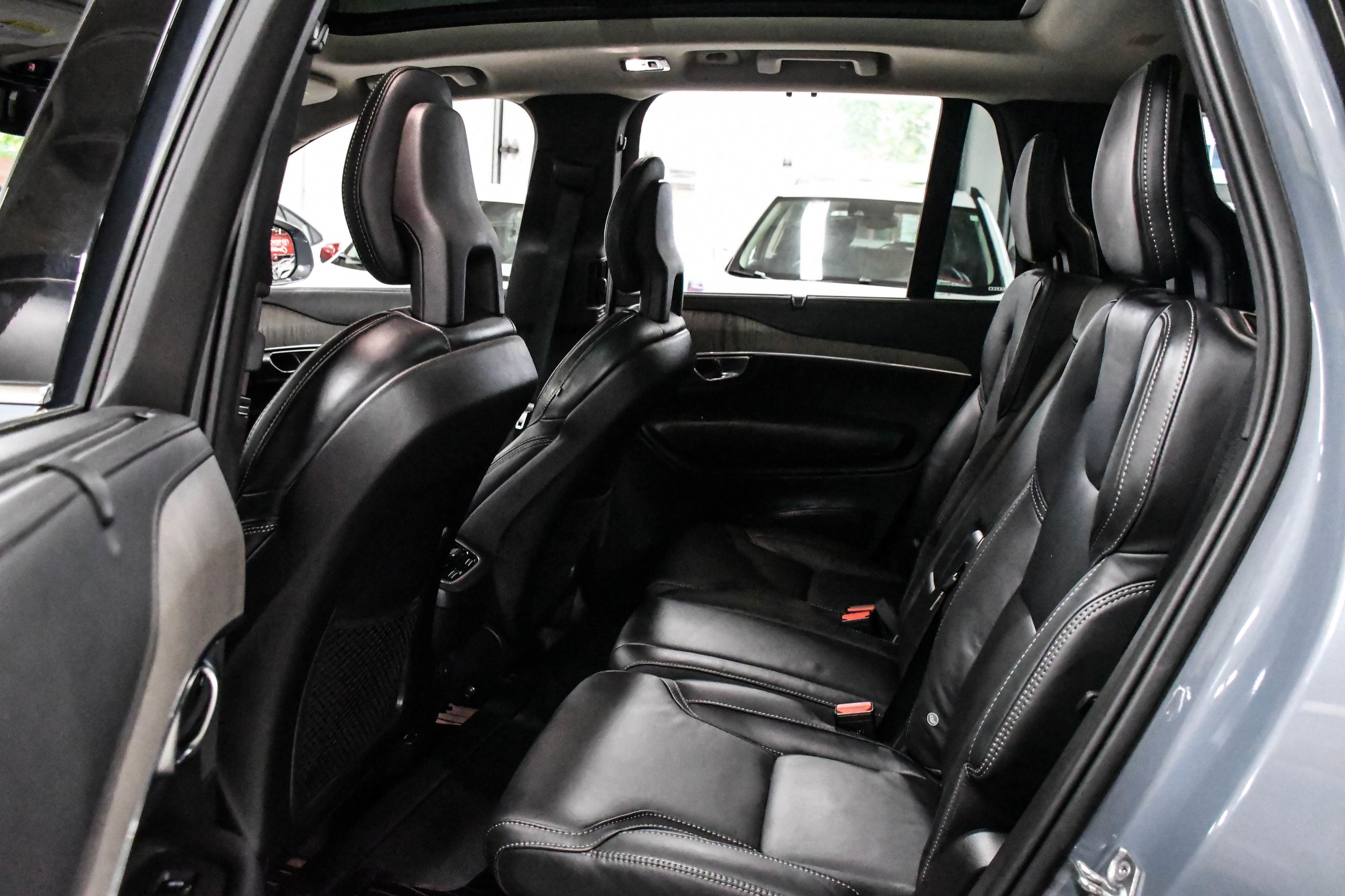 Volvo XC90  2021